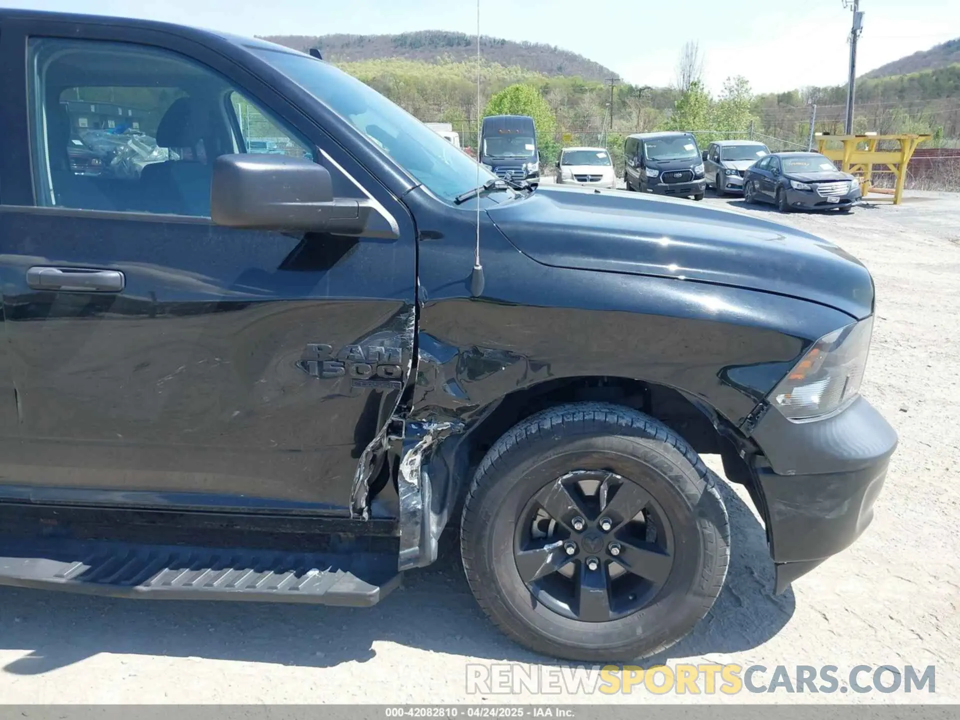 6 fotografías del automóvil dañado 3C6RR7KG8NG341169 RAM 1500 CLASSIC 2022