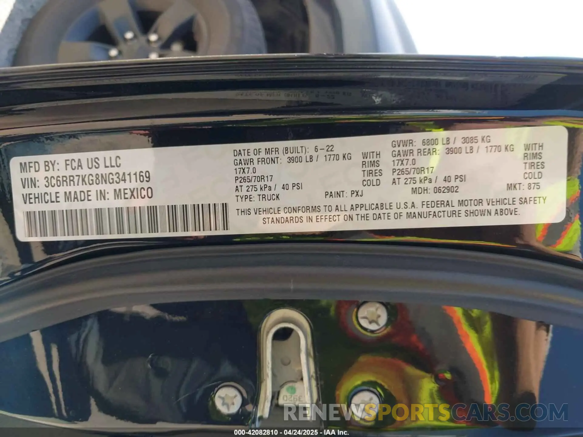 9 fotografías del automóvil dañado 3C6RR7KG8NG341169 RAM 1500 CLASSIC 2022