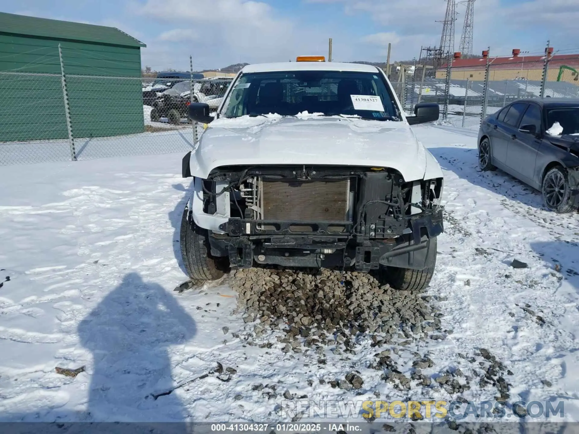 13 fotografías del automóvil dañado 1C6RR6FG3PS535737 RAM 1500 CLASSIC 2023