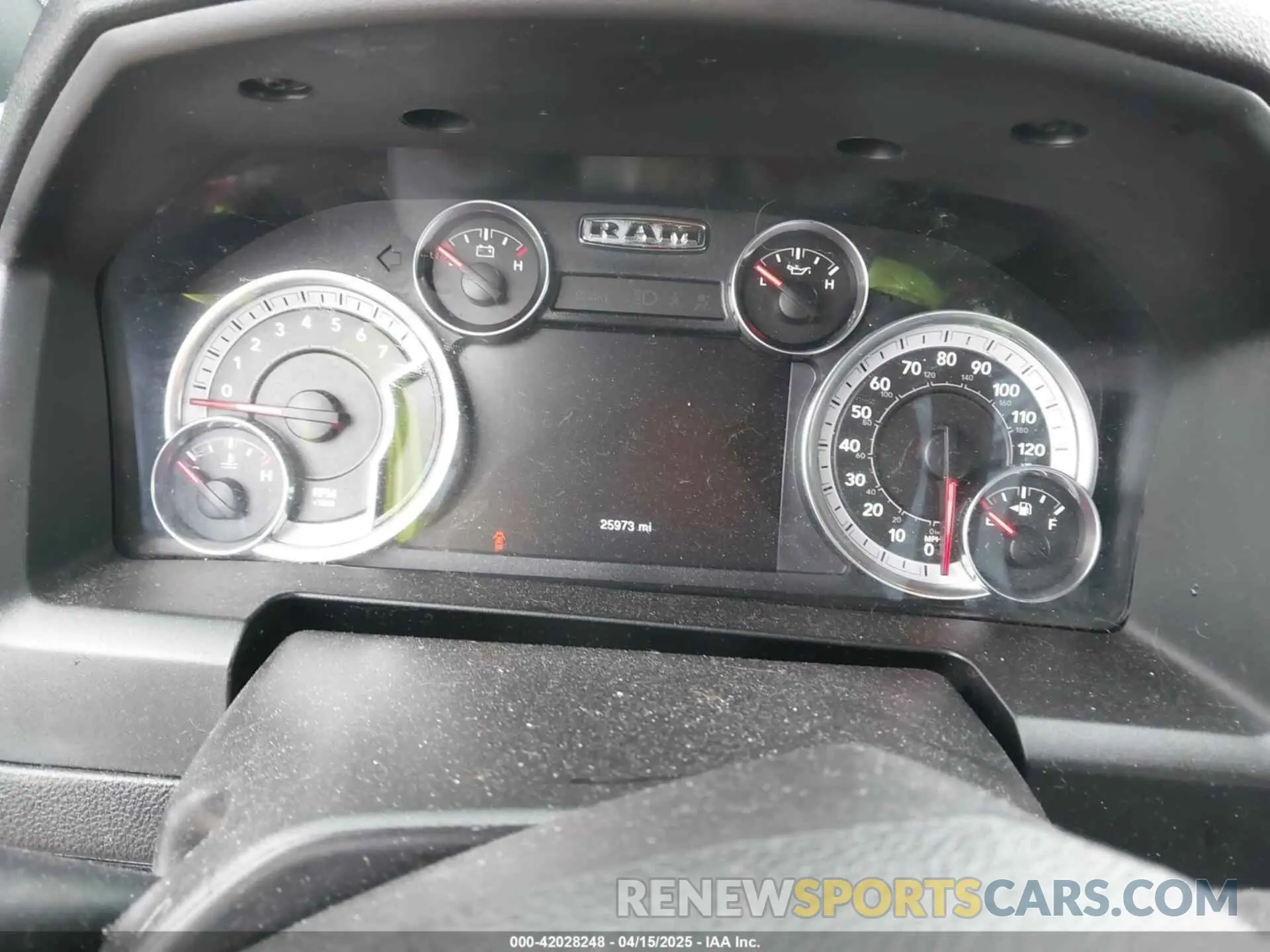 7 fotografías del automóvil dañado 1C6RR7GGXPS540373 RAM 1500 CLASSIC 2023