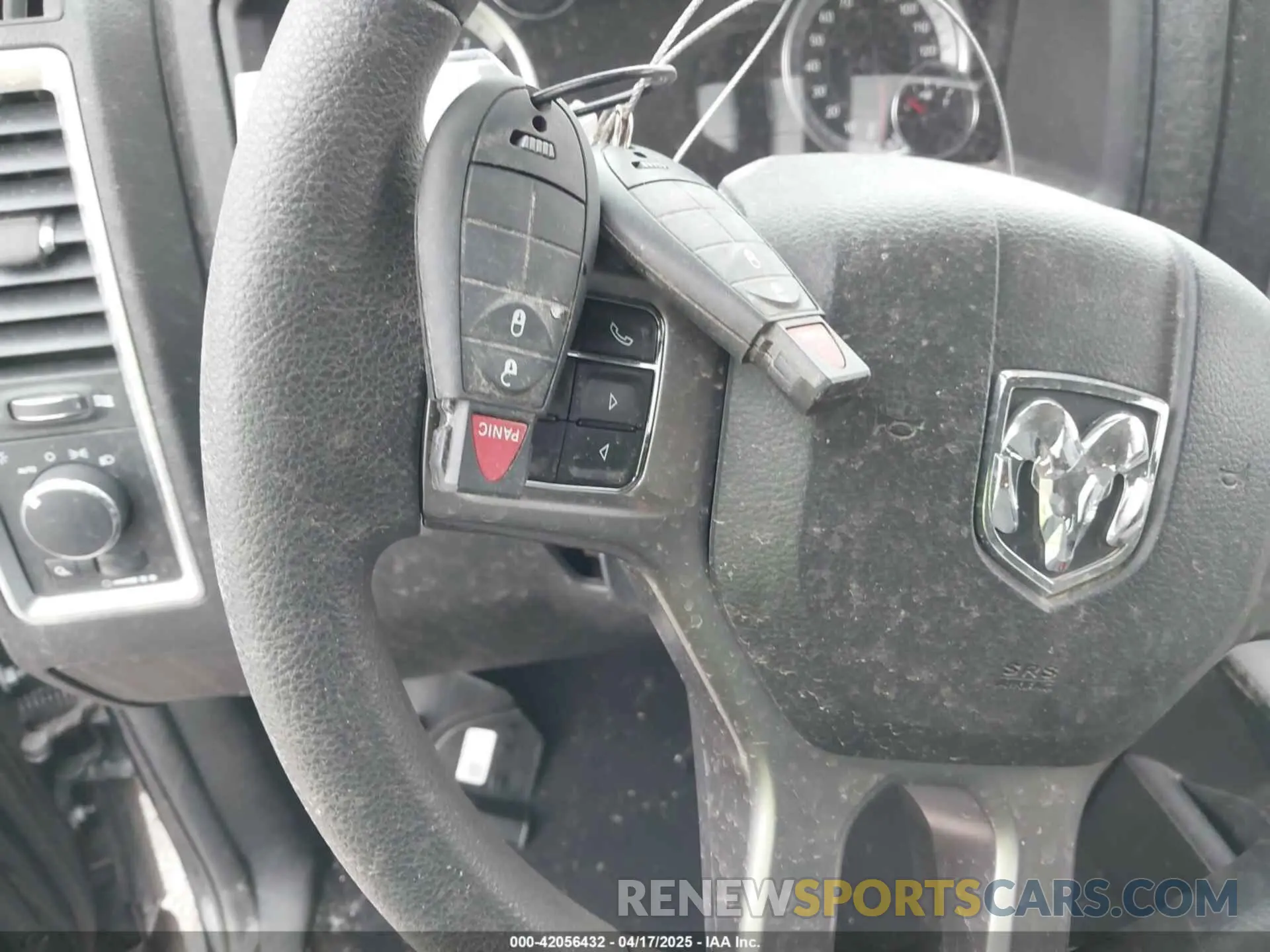 11 fotografías del automóvil dañado 1C6RR7LG9PS551886 RAM 1500 CLASSIC 2023