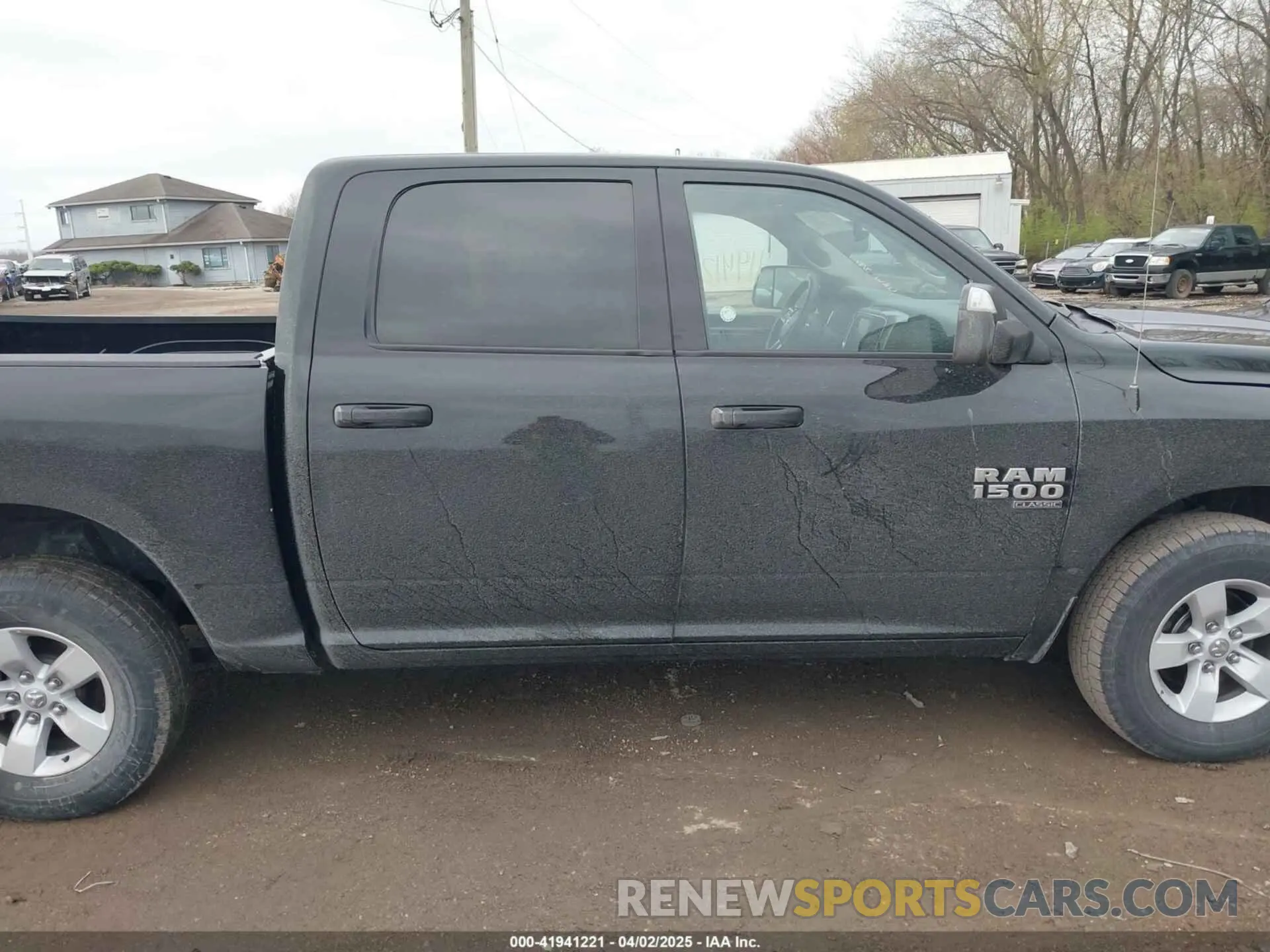 13 fotografías del automóvil dañado 1C6RR7LGXPS519030 RAM 1500 CLASSIC 2023