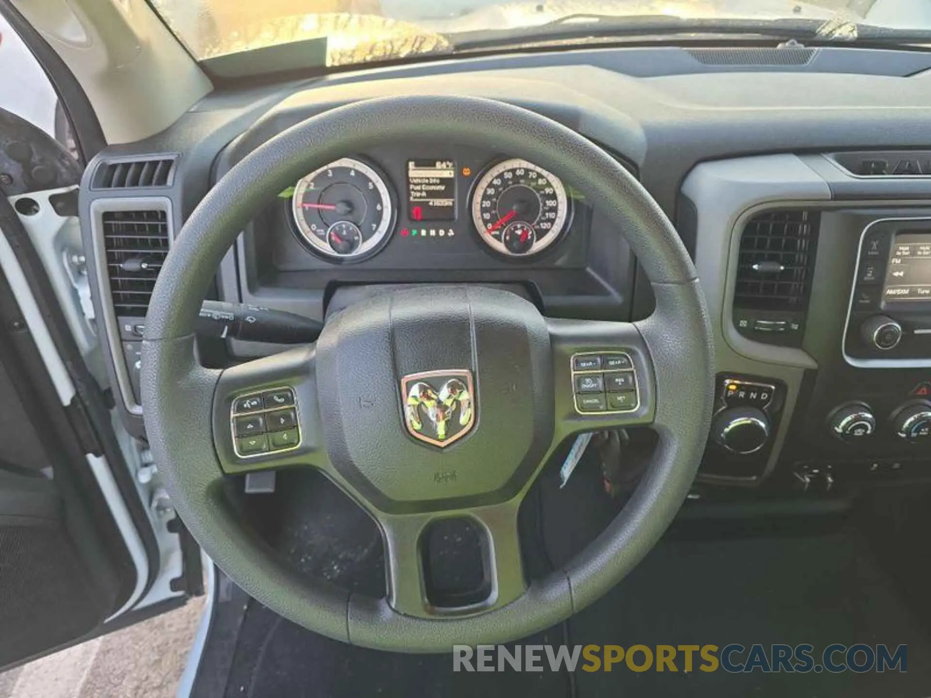 11 fotografías del automóvil dañado 3C6JR6DT1PG671725 RAM 1500 CLASSIC 2023