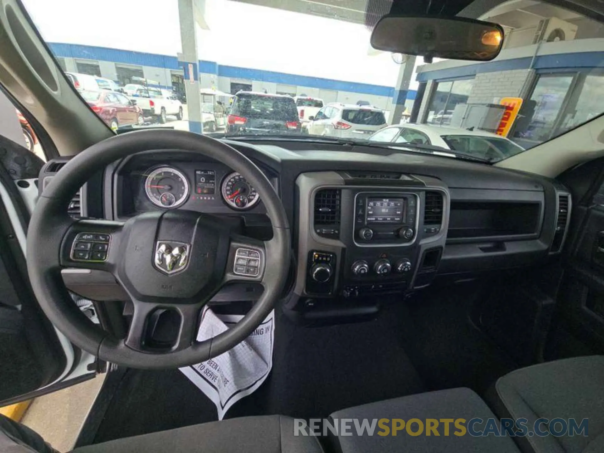 8 fotografías del automóvil dañado 3C6JR6DT9PG671746 RAM 1500 CLASSIC 2023