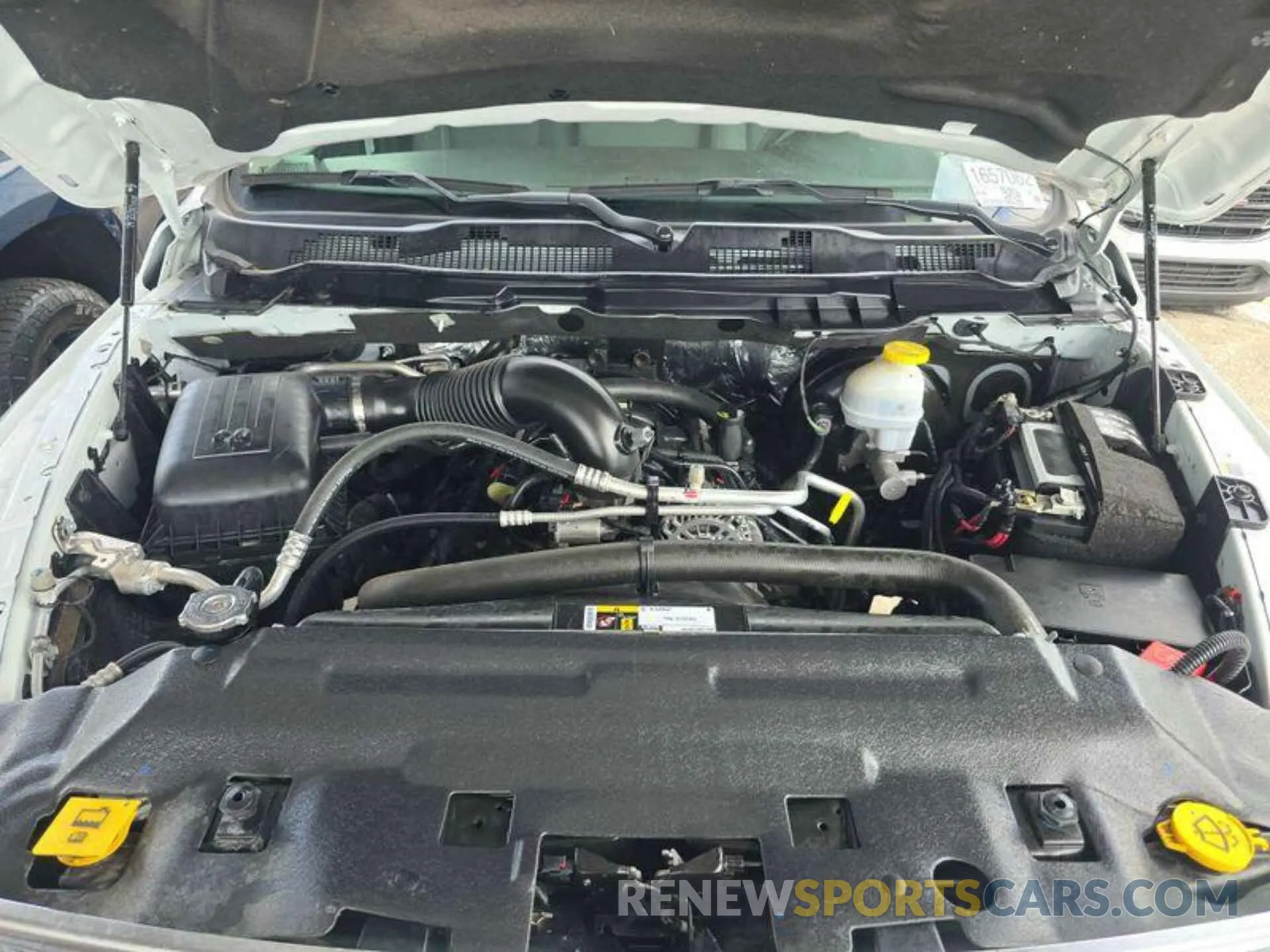 9 fotografías del automóvil dañado 3C6JR6DT9PG671746 RAM 1500 CLASSIC 2023