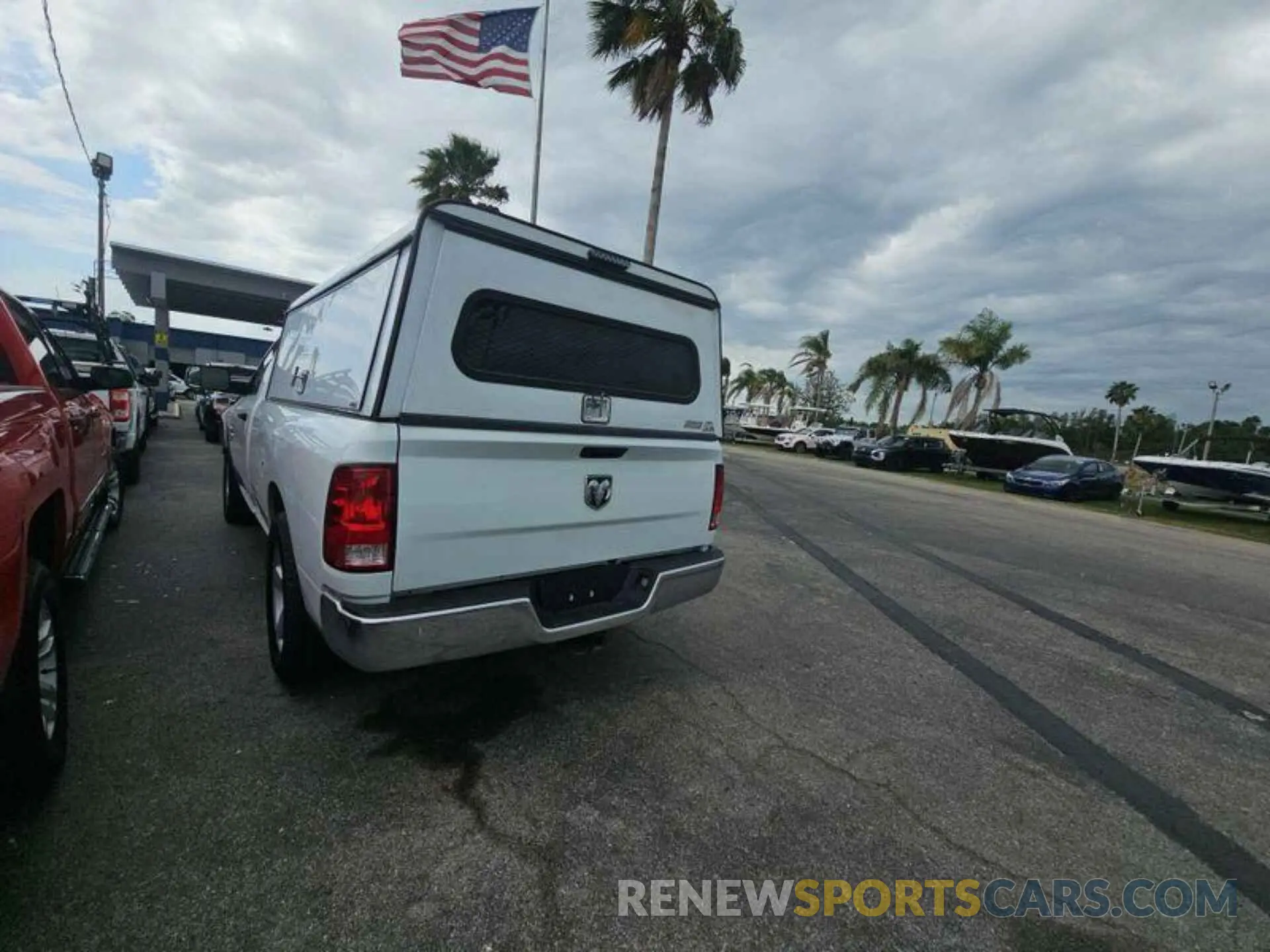 17 fotografías del automóvil dañado 3C6JR6DTXPG671738 RAM 1500 CLASSIC 2023