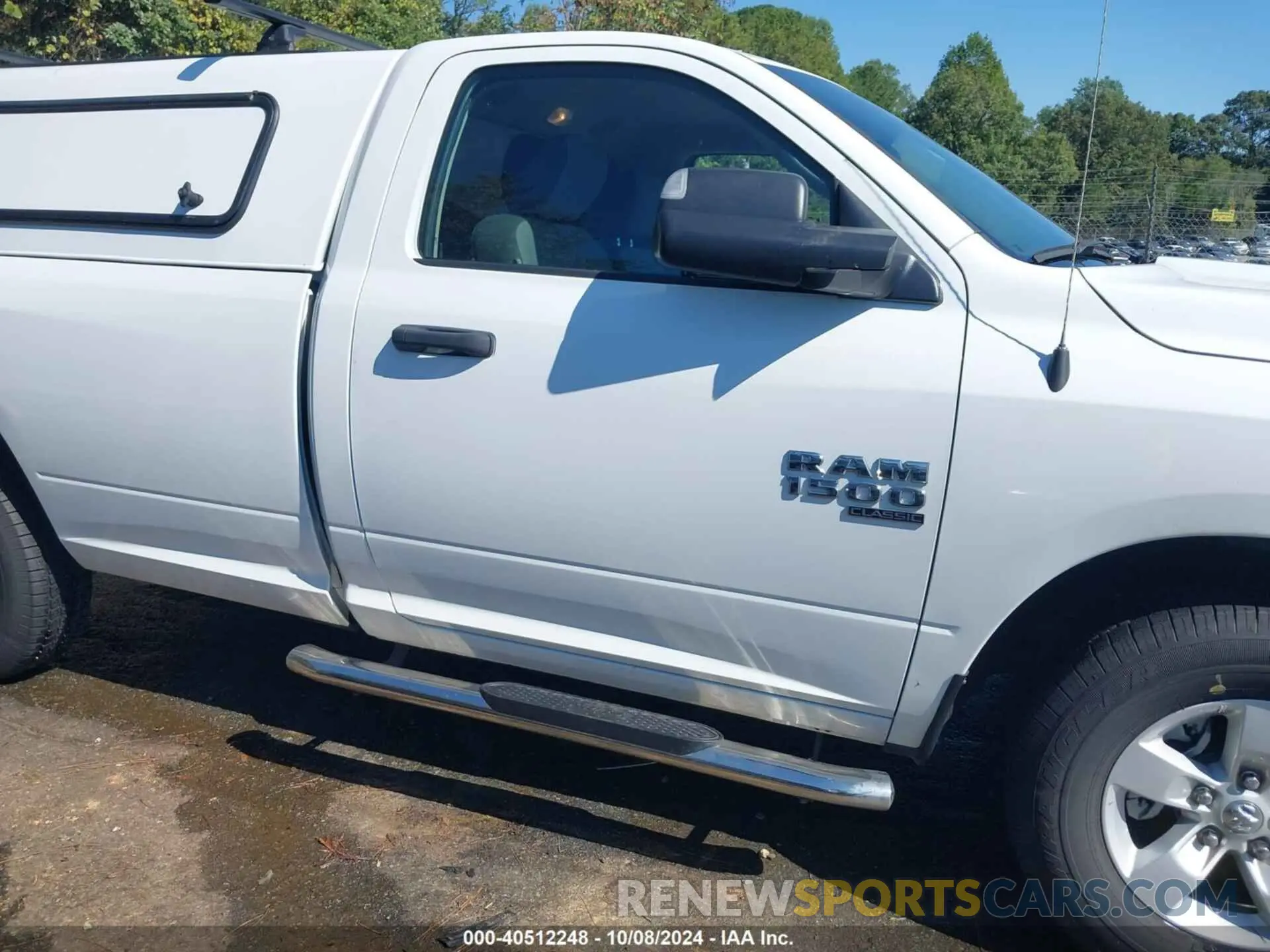 13 fotografías del automóvil dañado 3C6JR7DG3PG640789 RAM 1500 CLASSIC 2023
