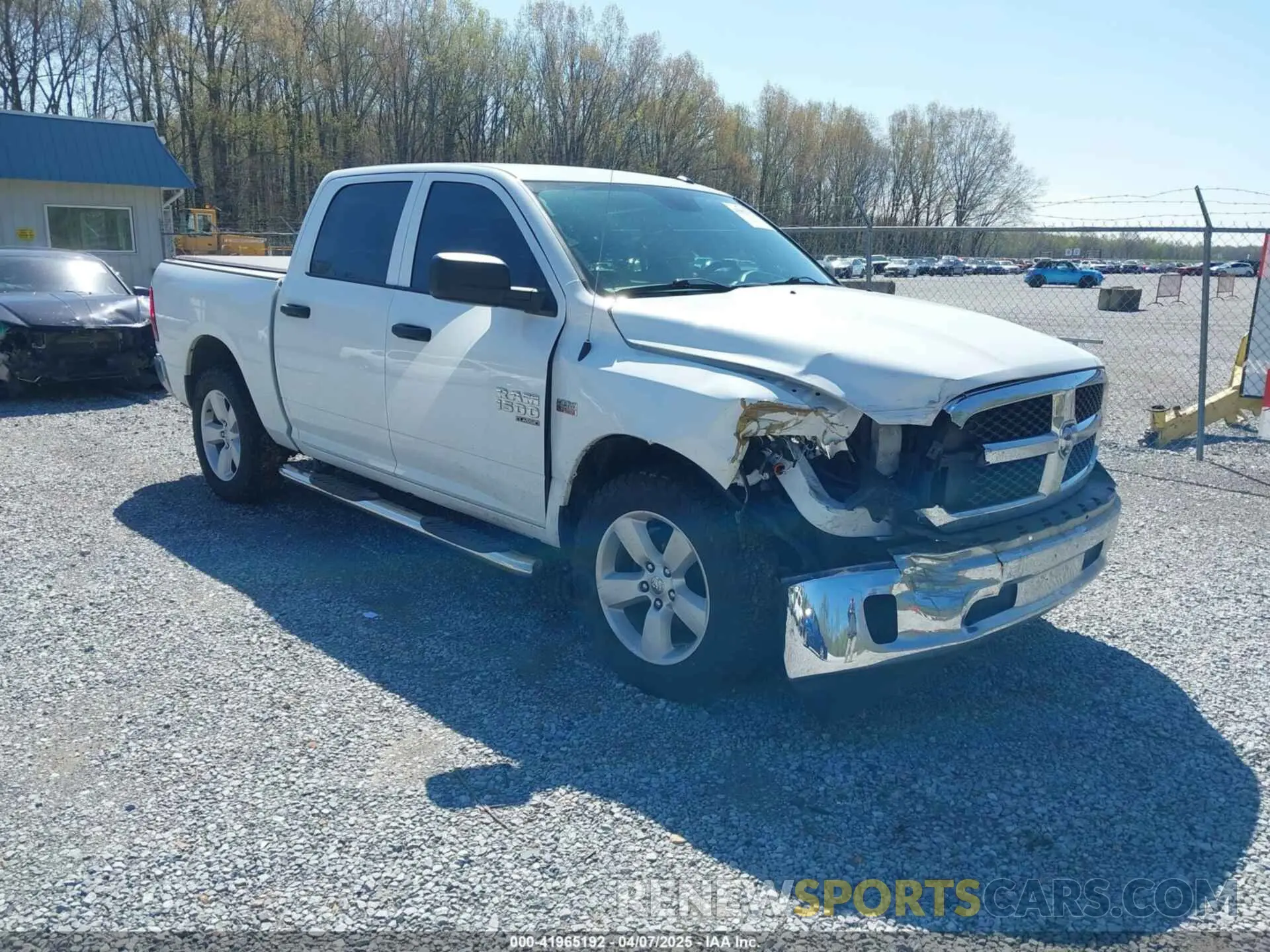 1 fotografías del automóvil dañado 3C6RR7KT3PG533180 RAM 1500 CLASSIC 2023