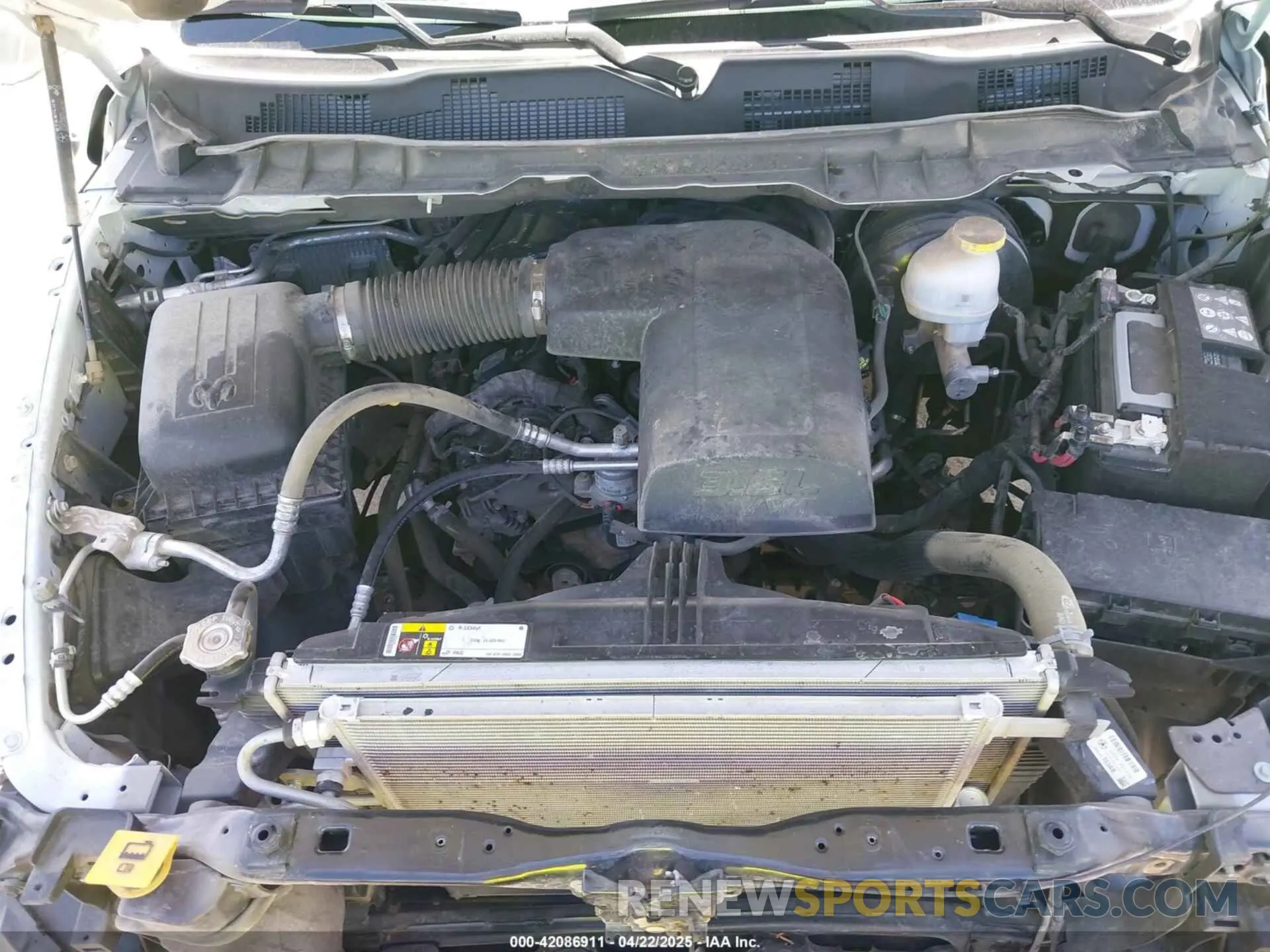 10 fotografías del automóvil dañado 1C6RR6GG4RS135980 RAM 1500 CLASSIC 2024