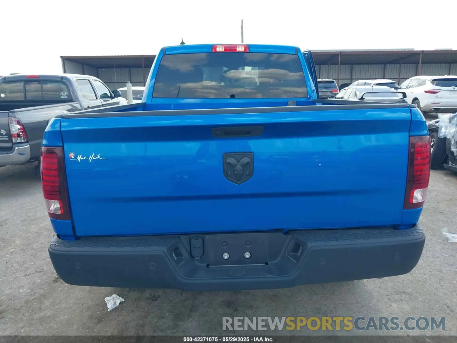 16 fotografías del automóvil dañado 1C6RR6GG9RS128958 RAM 1500 CLASSIC 2024