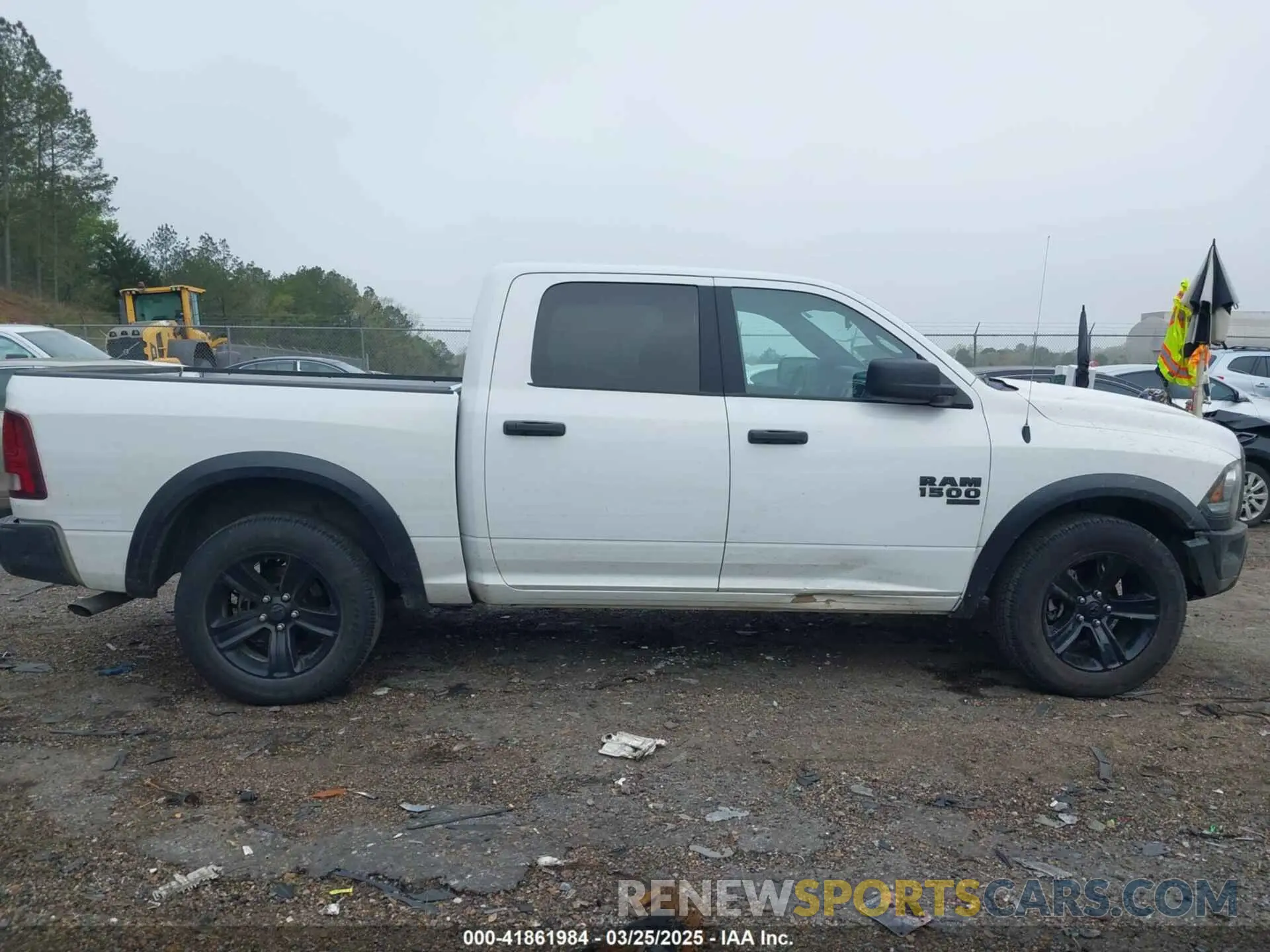 13 fotografías del automóvil dañado 1C6RR6LG7RS127751 RAM 1500 CLASSIC 2024