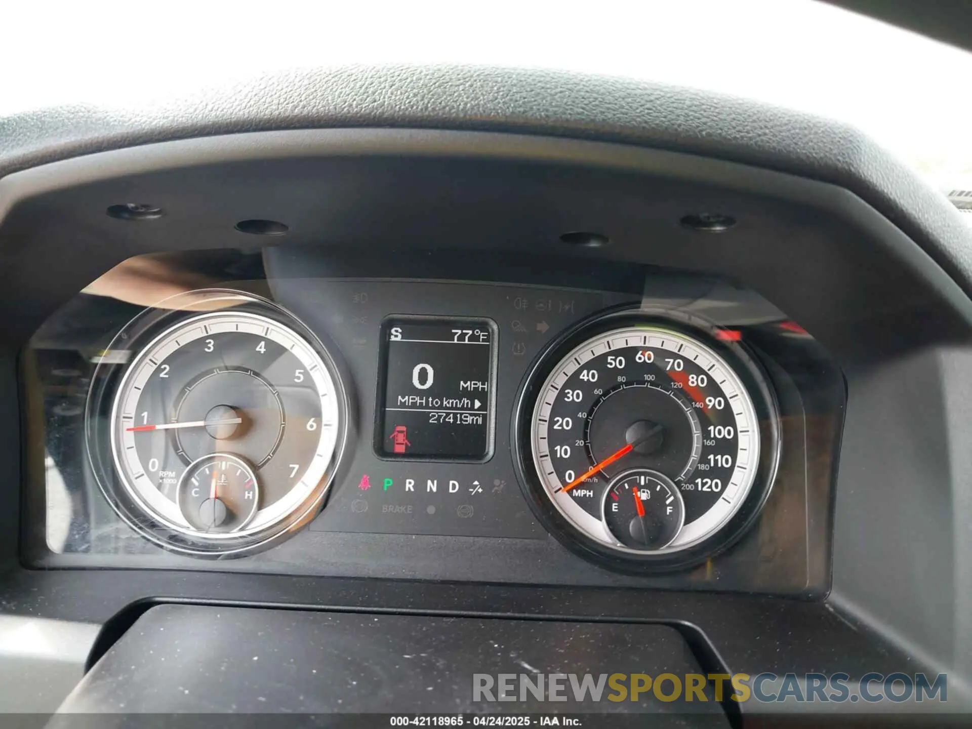 7 fotografías del automóvil dañado 1C6RR7GG9RS125354 RAM 1500 CLASSIC 2024