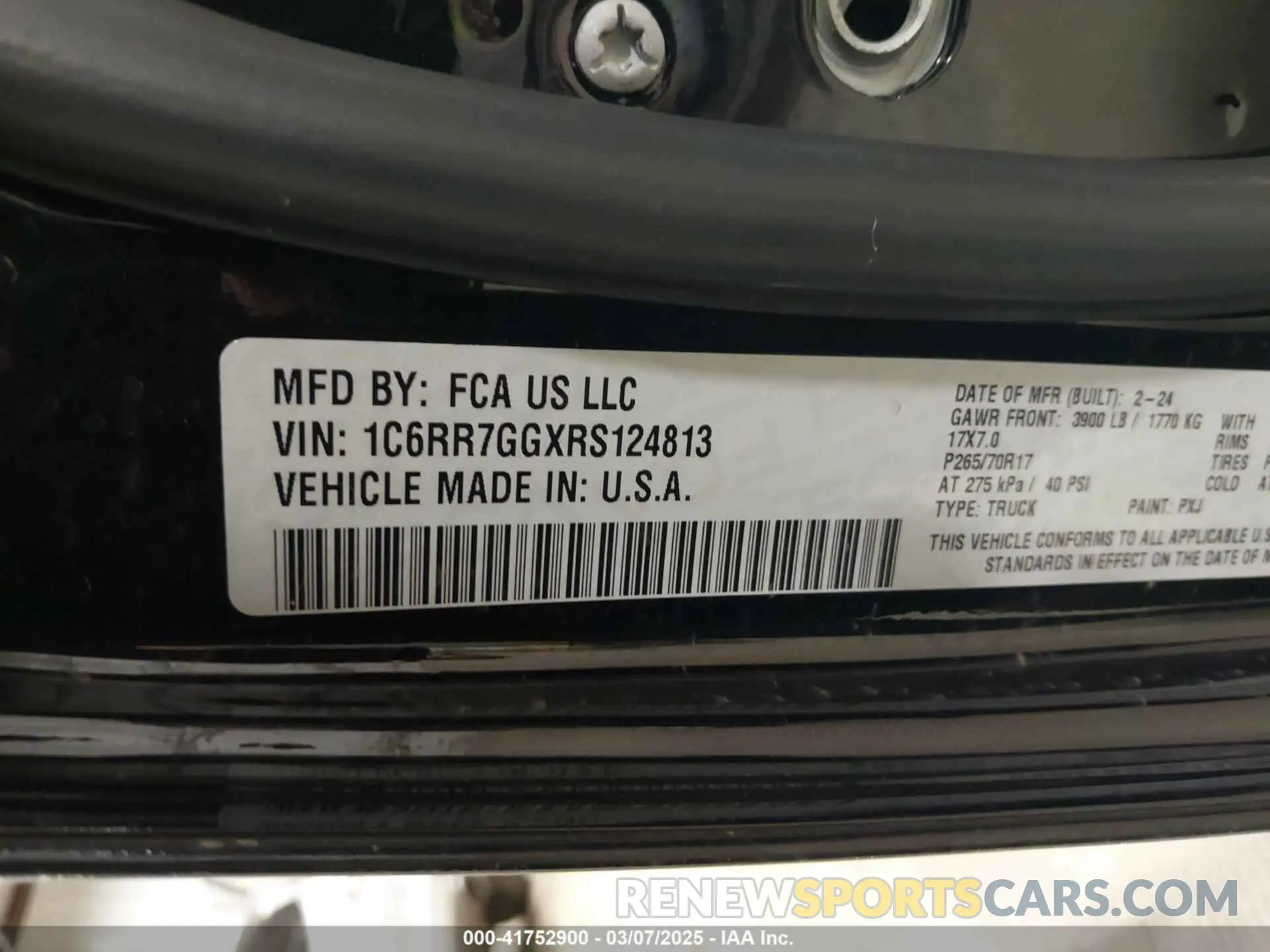 9 fotografías del automóvil dañado 1C6RR7GGXRS124813 RAM 1500 CLASSIC 2024