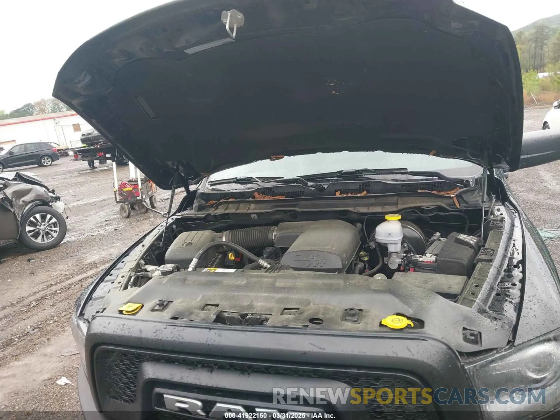 10 fotografías del automóvil dañado 1C6RR7LG0RS129797 RAM 1500 CLASSIC 2024
