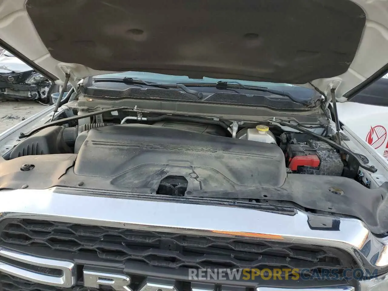 11 fotografías del automóvil dañado 3C6MR5AJXKG553806 RAM 2500 2019