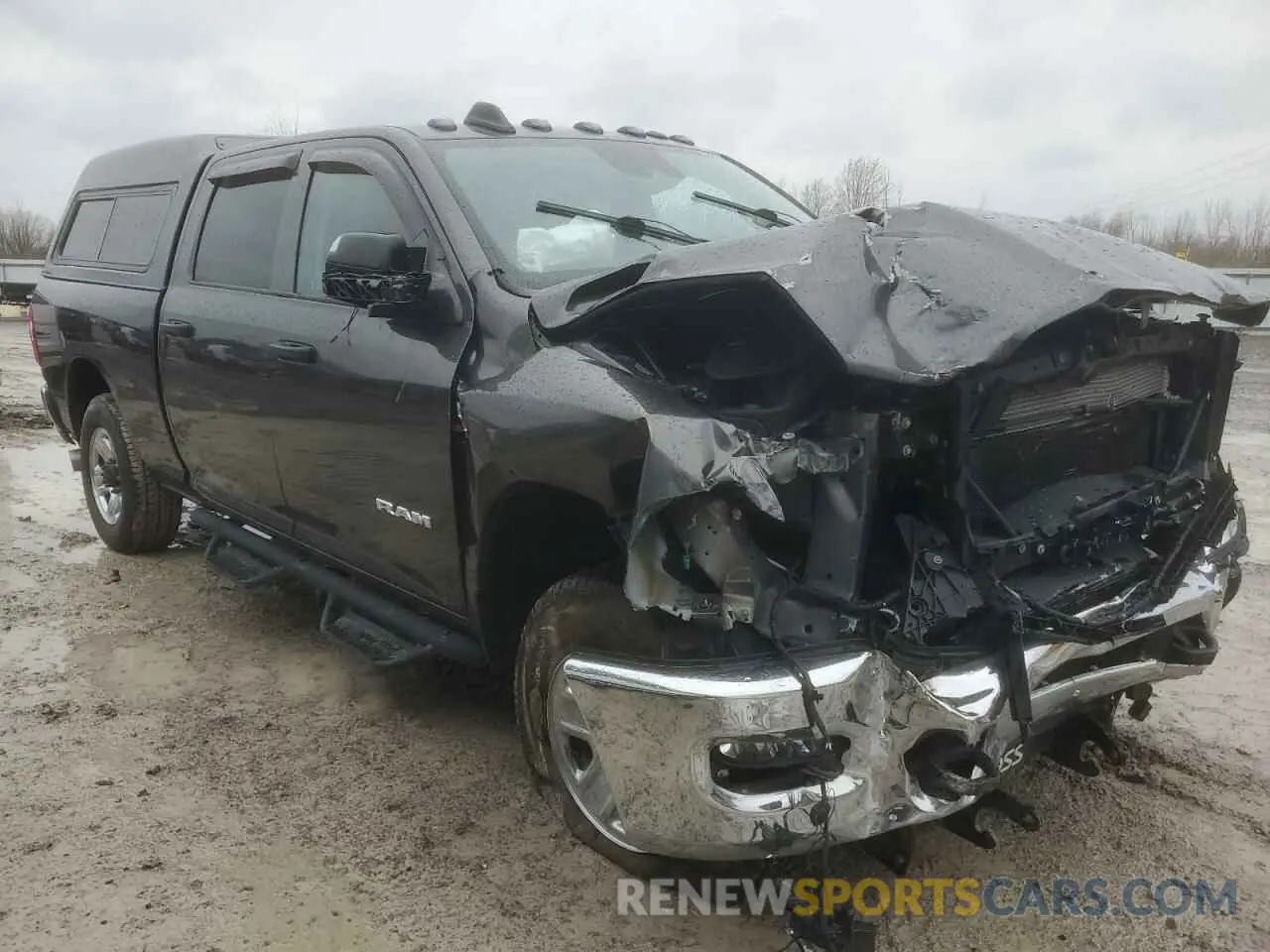4 fotografías del automóvil dañado 3C6UR5CL7KG661623 RAM 2500 2019
