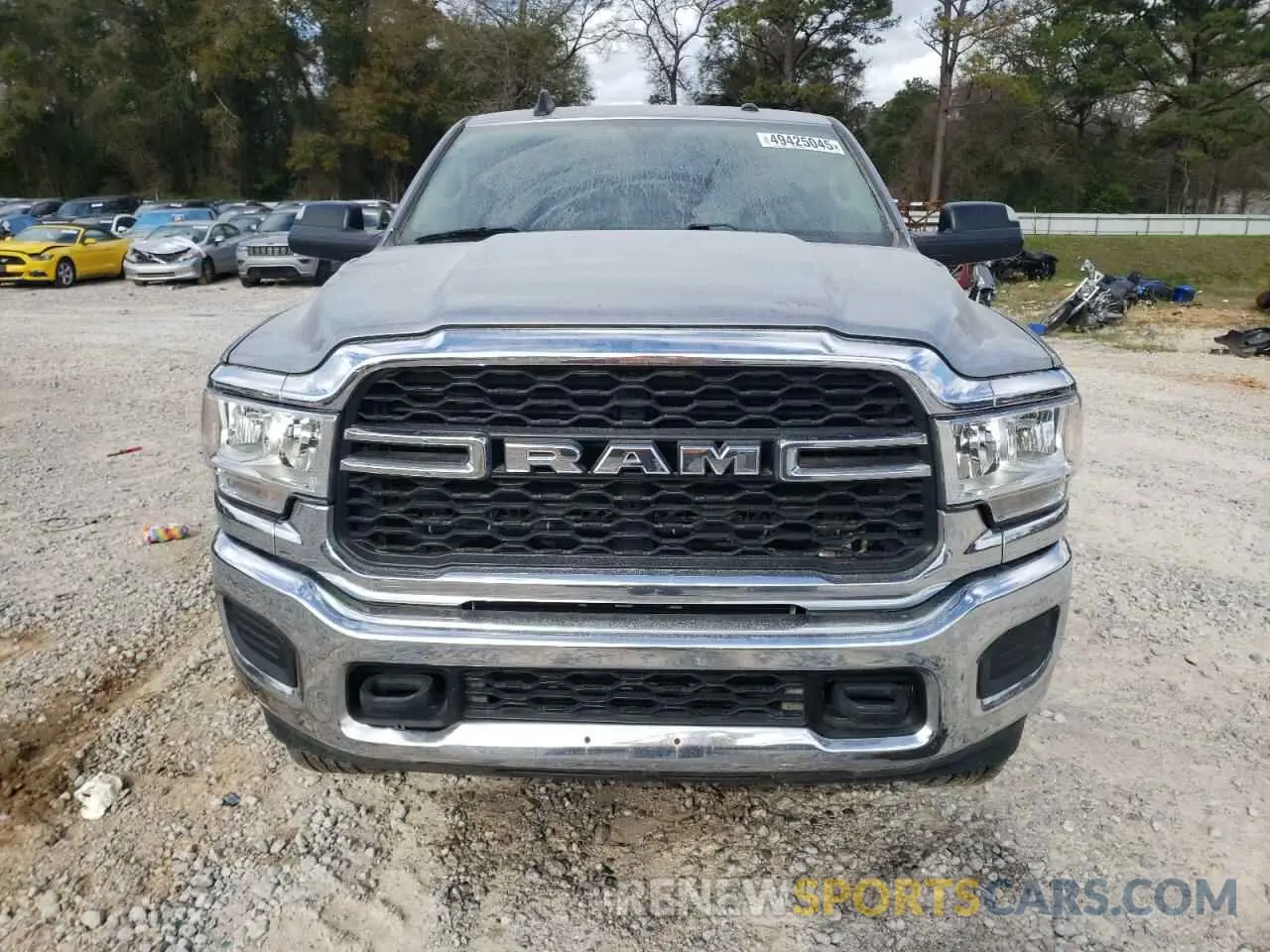 5 fotografías del automóvil dañado 3C6UR5CLXKG666976 RAM 2500 2019