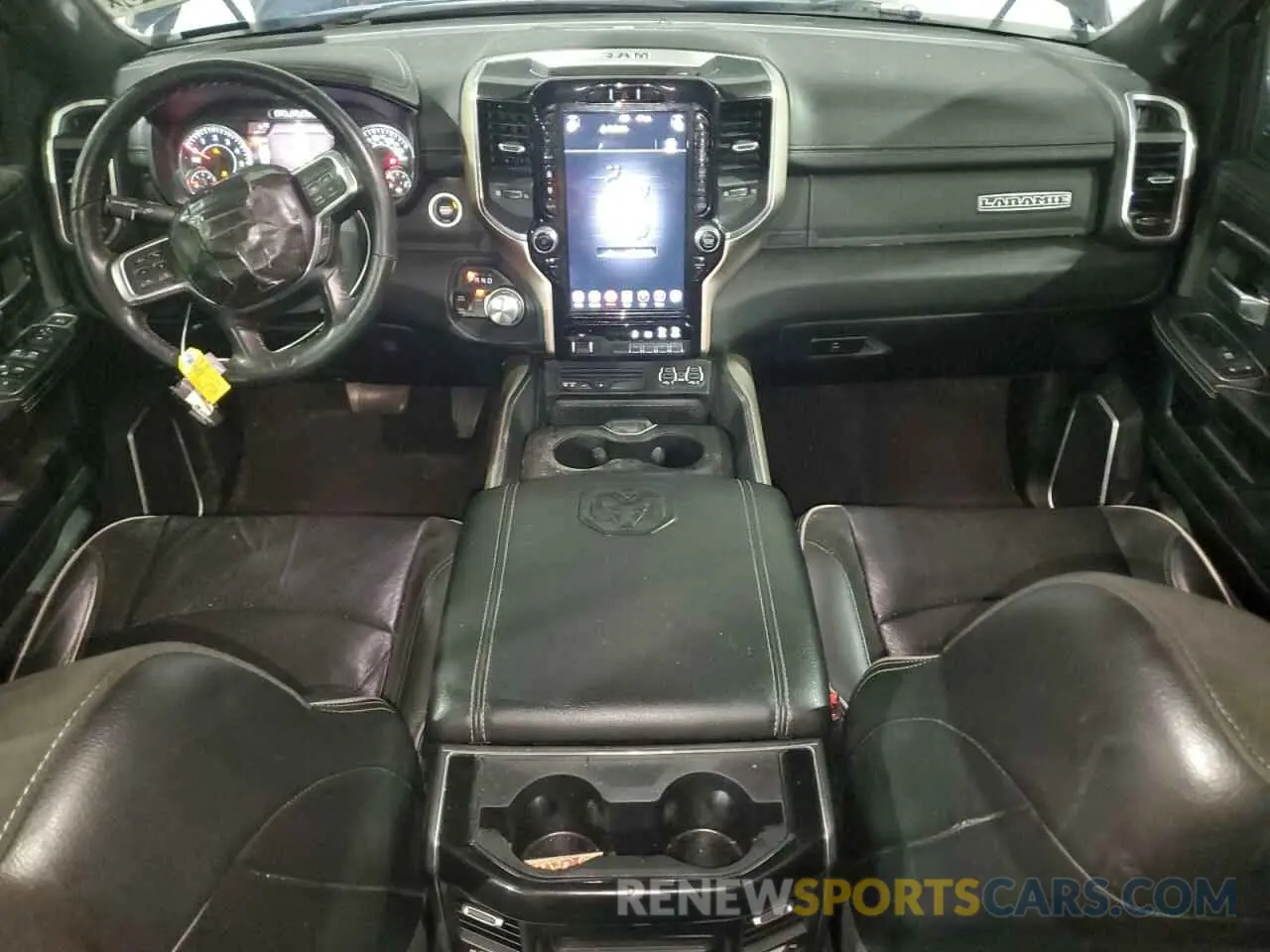 8 fotografías del automóvil dañado 3C6UR5FJ0KG722093 RAM 2500 2019