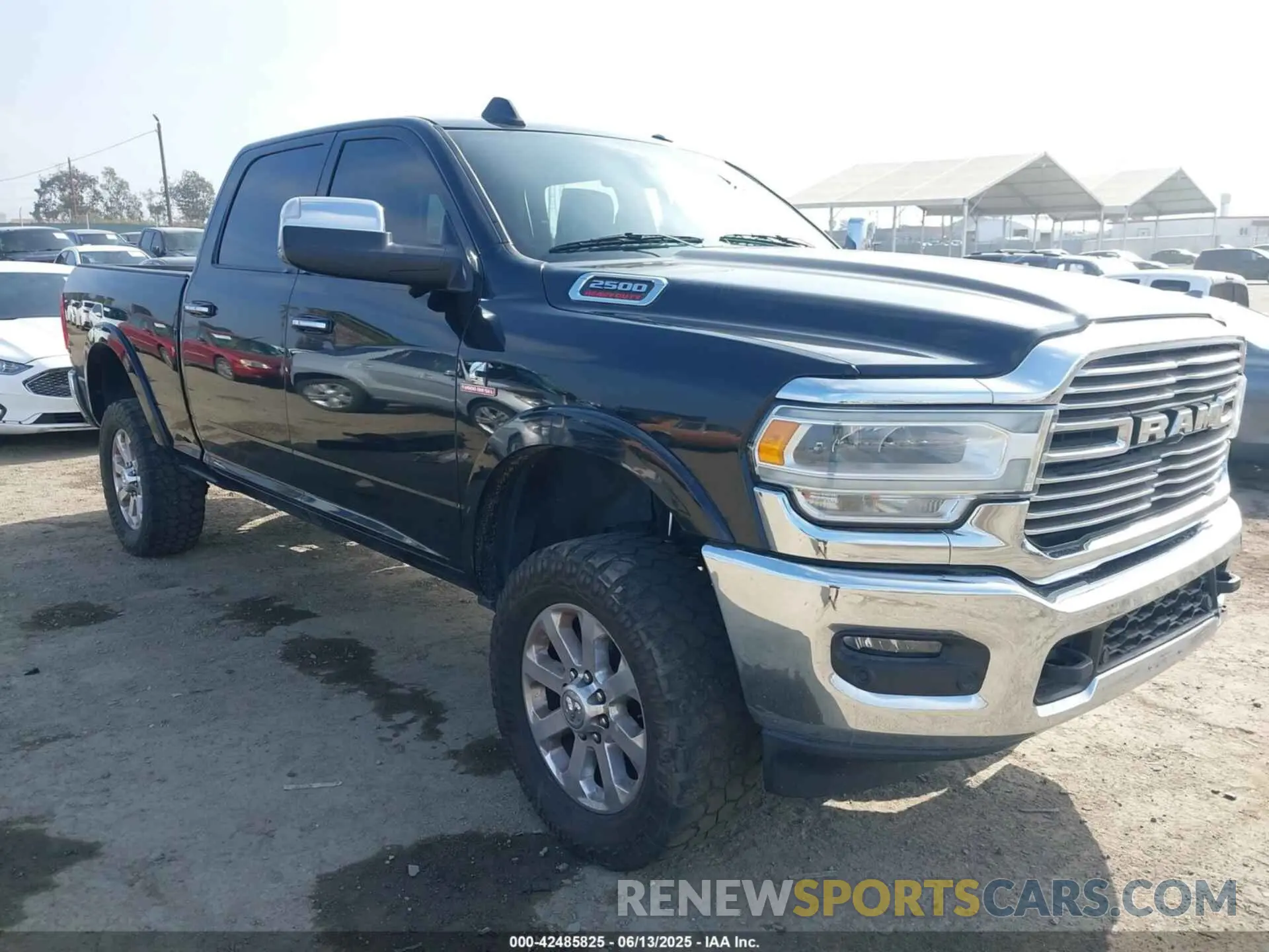 1 fotografías del automóvil dañado 3C6UR5FL0KG613778 RAM 2500 2019