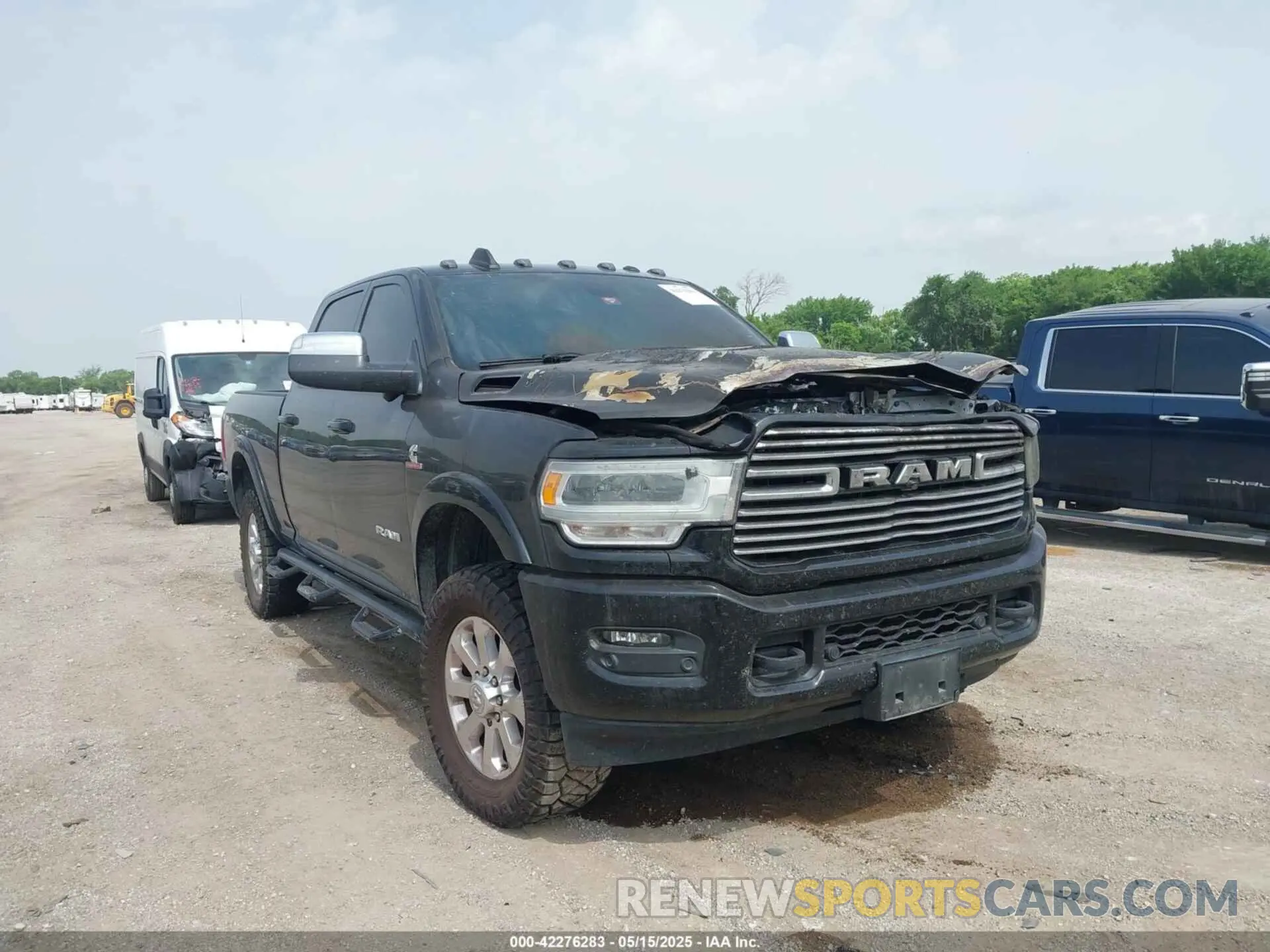 1 fotografías del automóvil dañado 3C6UR5FL0KG652693 RAM 2500 2019