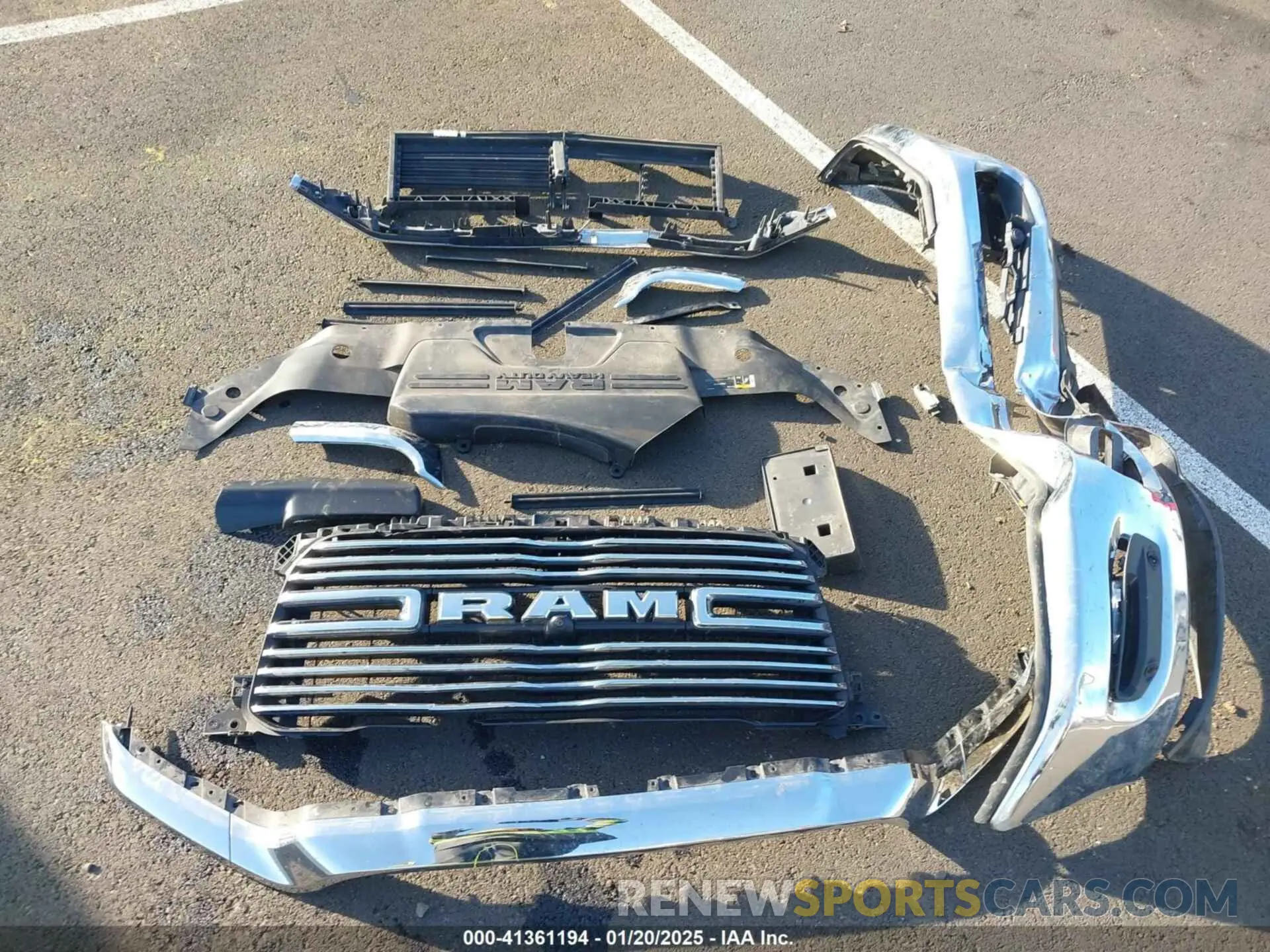 12 fotografías del automóvil dañado 3C6UR5FL5KG546188 RAM 2500 2019