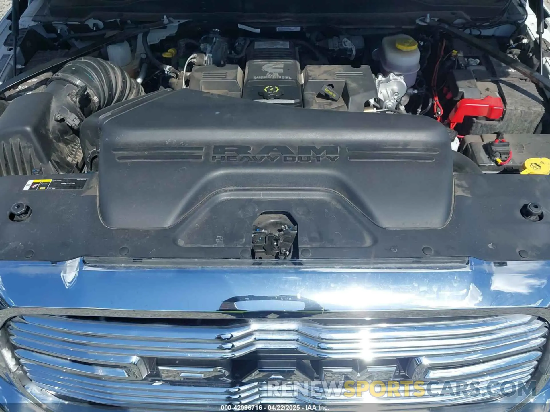 10 fotografías del automóvil dañado 3C6UR5FL9KG727505 RAM 2500 2019