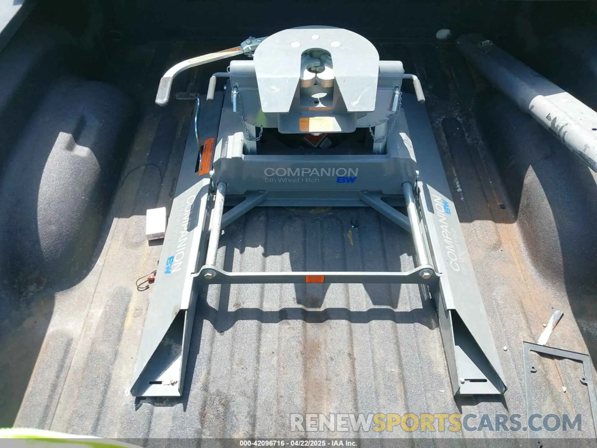 18 fotografías del automóvil dañado 3C6UR5FL9KG727505 RAM 2500 2019
