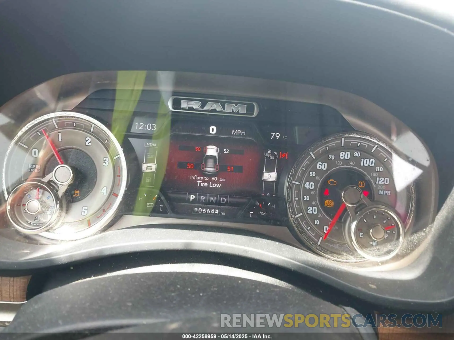 7 fotografías del automóvil dañado 3C6UR5GL5KG727855 RAM 2500 2019