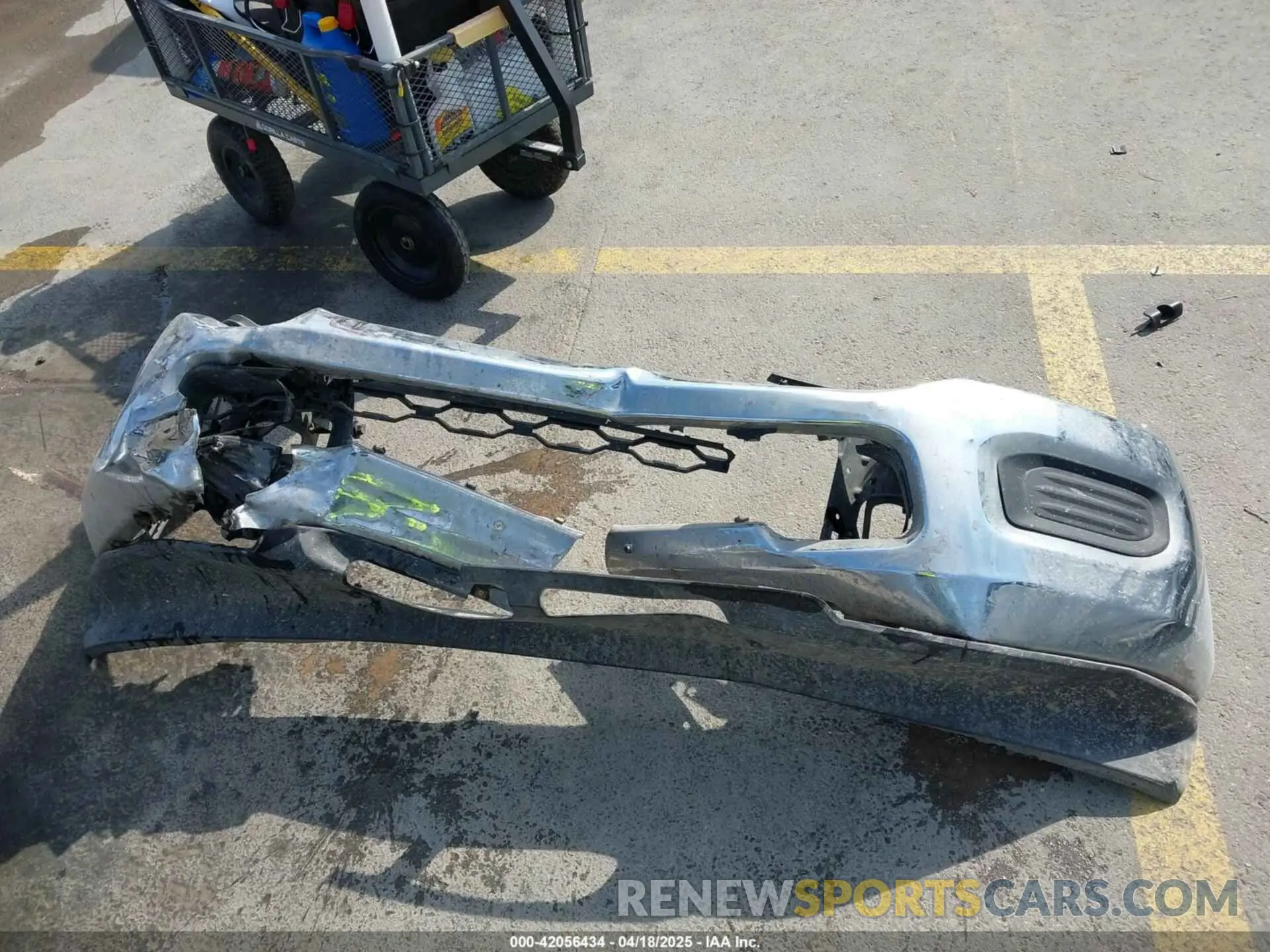 12 fotografías del automóvil dañado 3C6UR5HJ7KG574229 RAM 2500 2019