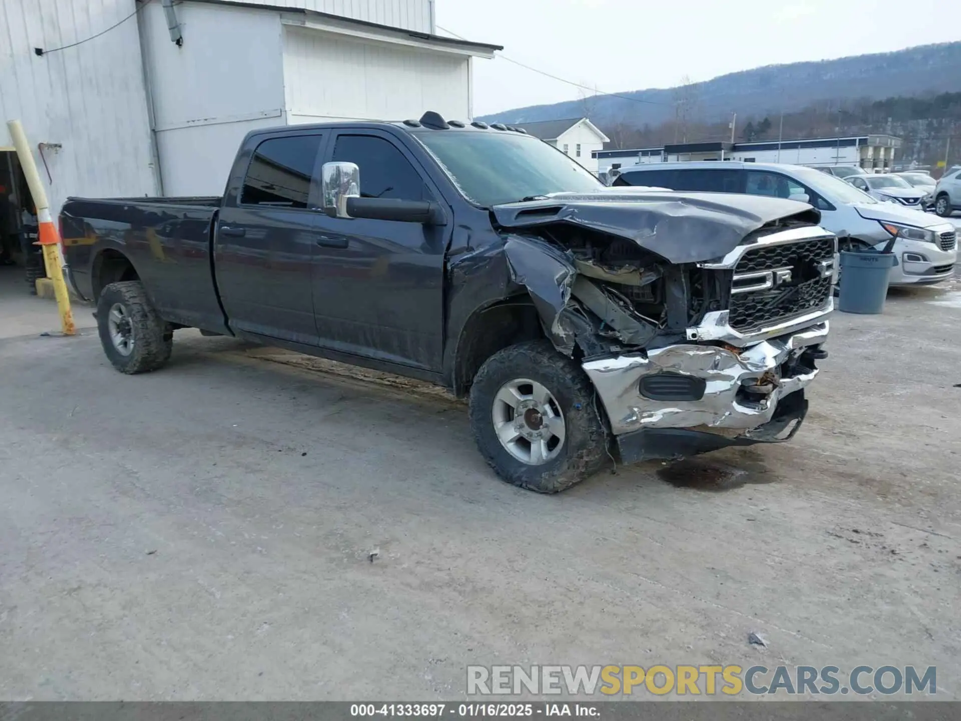 1 fotografías del automóvil dañado 3C6UR5HL1KG642039 RAM 2500 2019