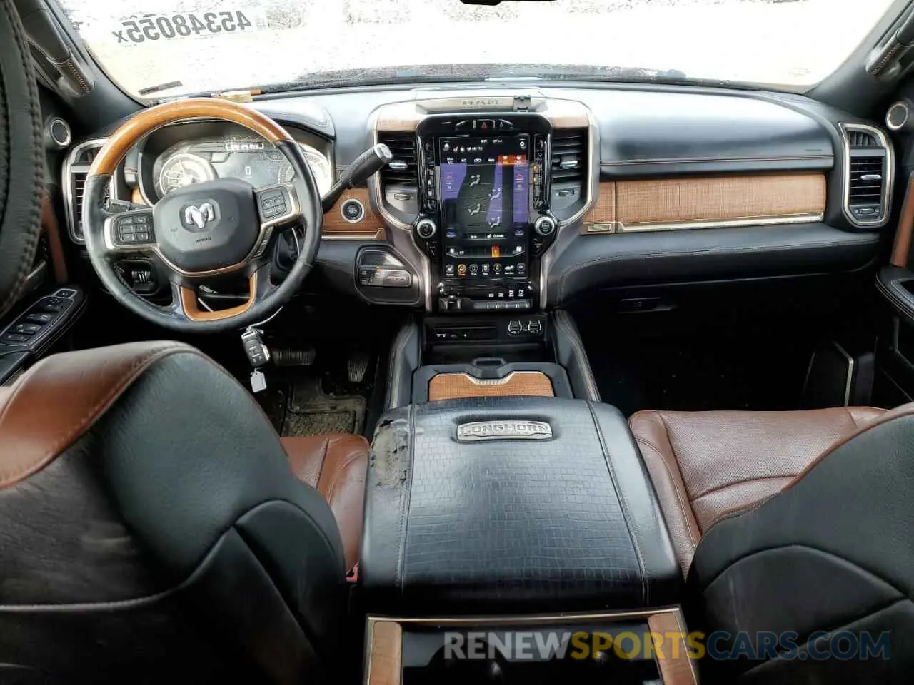 8 fotografías del automóvil dañado 3C6UR5LL4KG661577 RAM 2500 2019