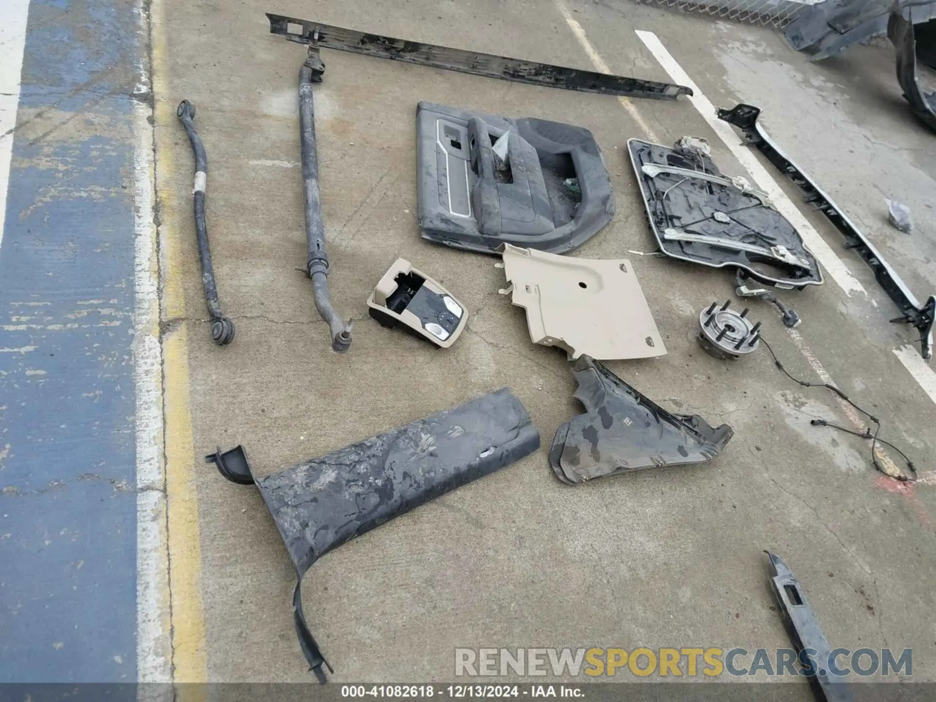 18 fotografías del automóvil dañado 3C6UR5MLXKG623625 RAM 2500 2019