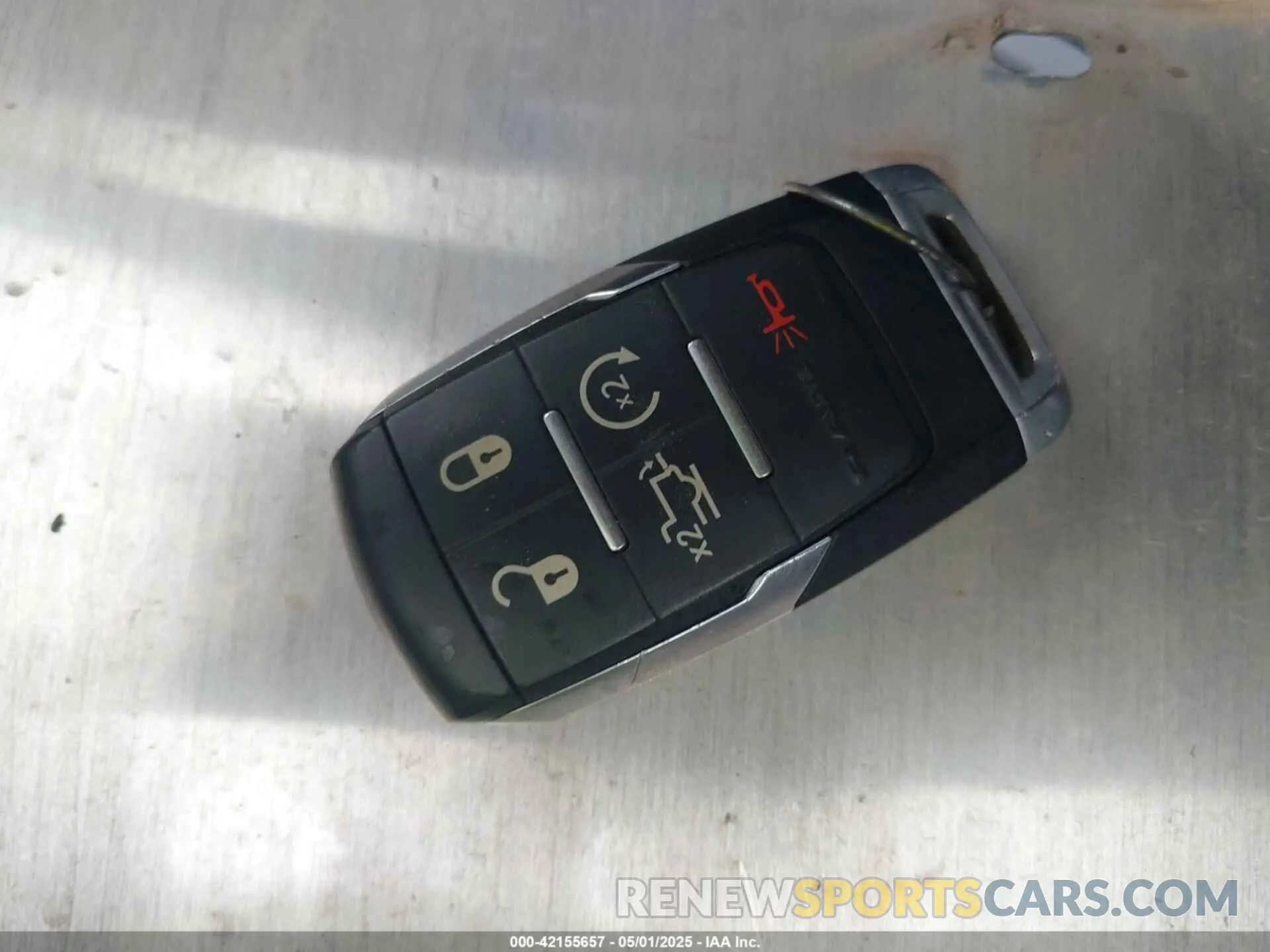 11 fotografías del automóvil dañado 3C6UR5NL7KG530348 RAM 2500 2019