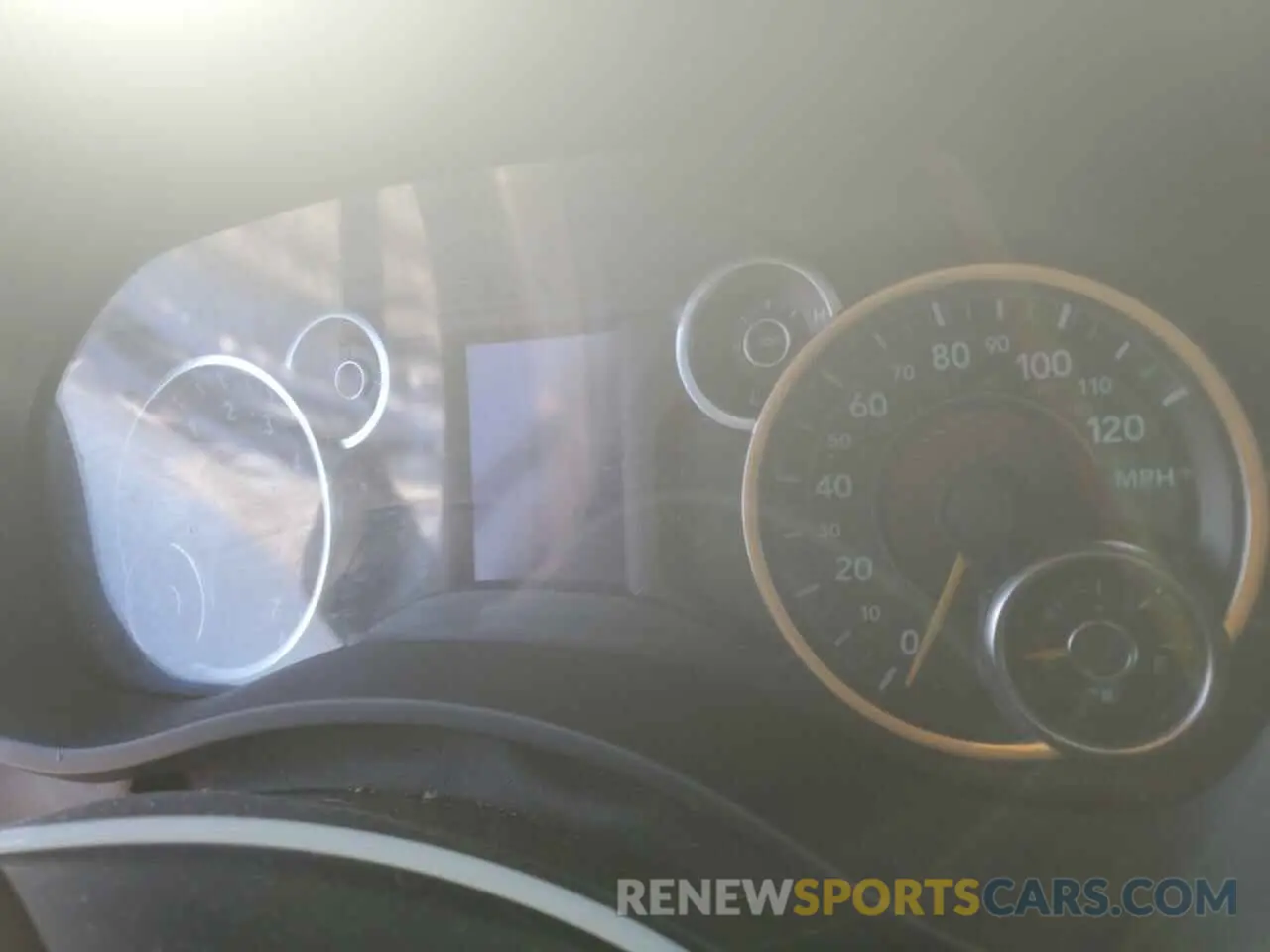 9 fotografías del automóvil dañado 3C6MR5AJ3LG205136 RAM 2500 2020