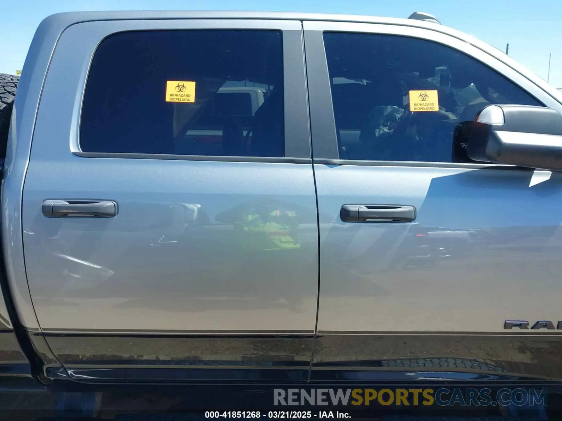 13 fotografías del automóvil dañado 3C6TR5EJ5LG112074 RAM 2500 2020