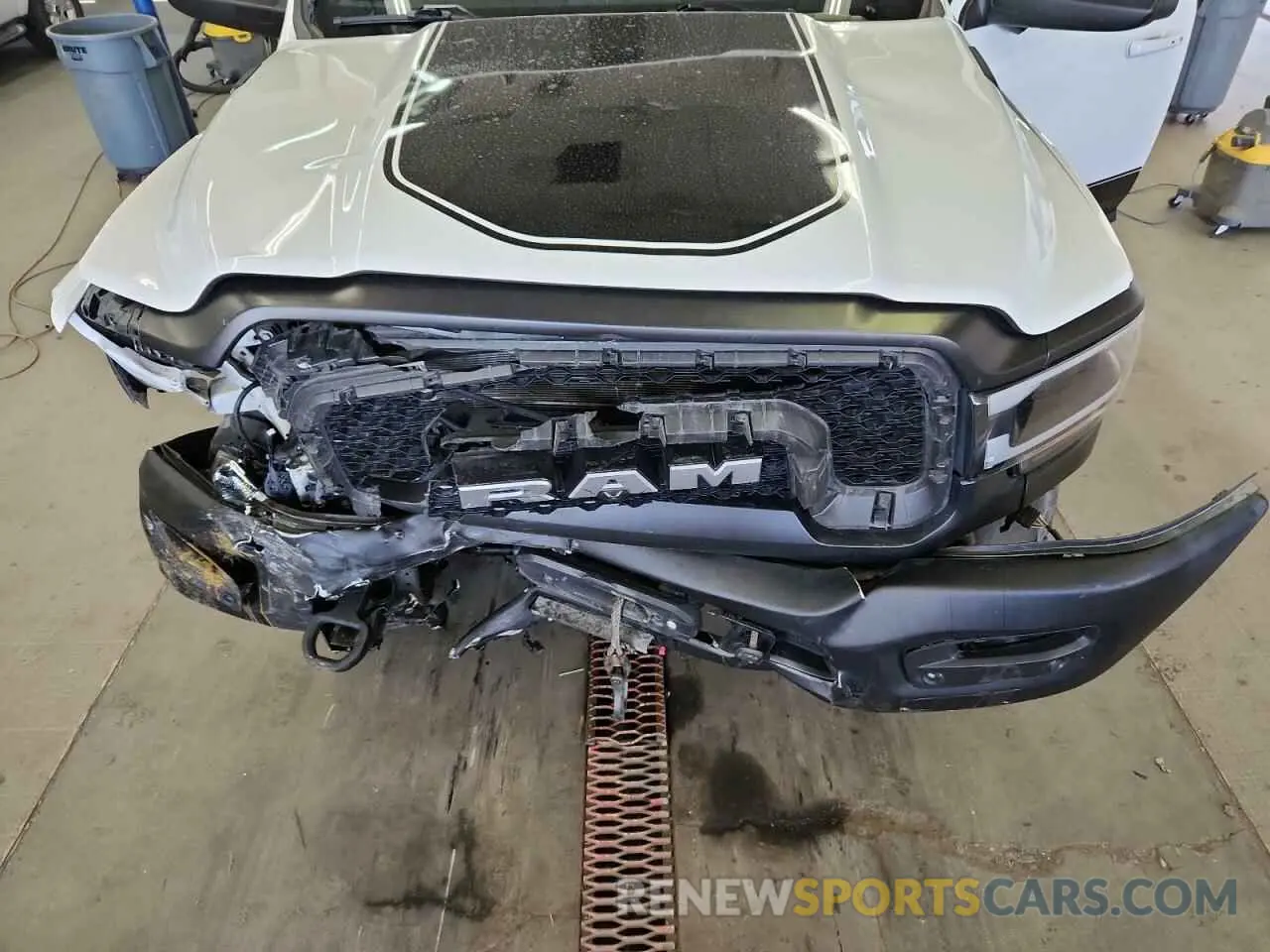 11 fotografías del automóvil dañado 3C6TR5EJ5LG126296 RAM 2500 2020