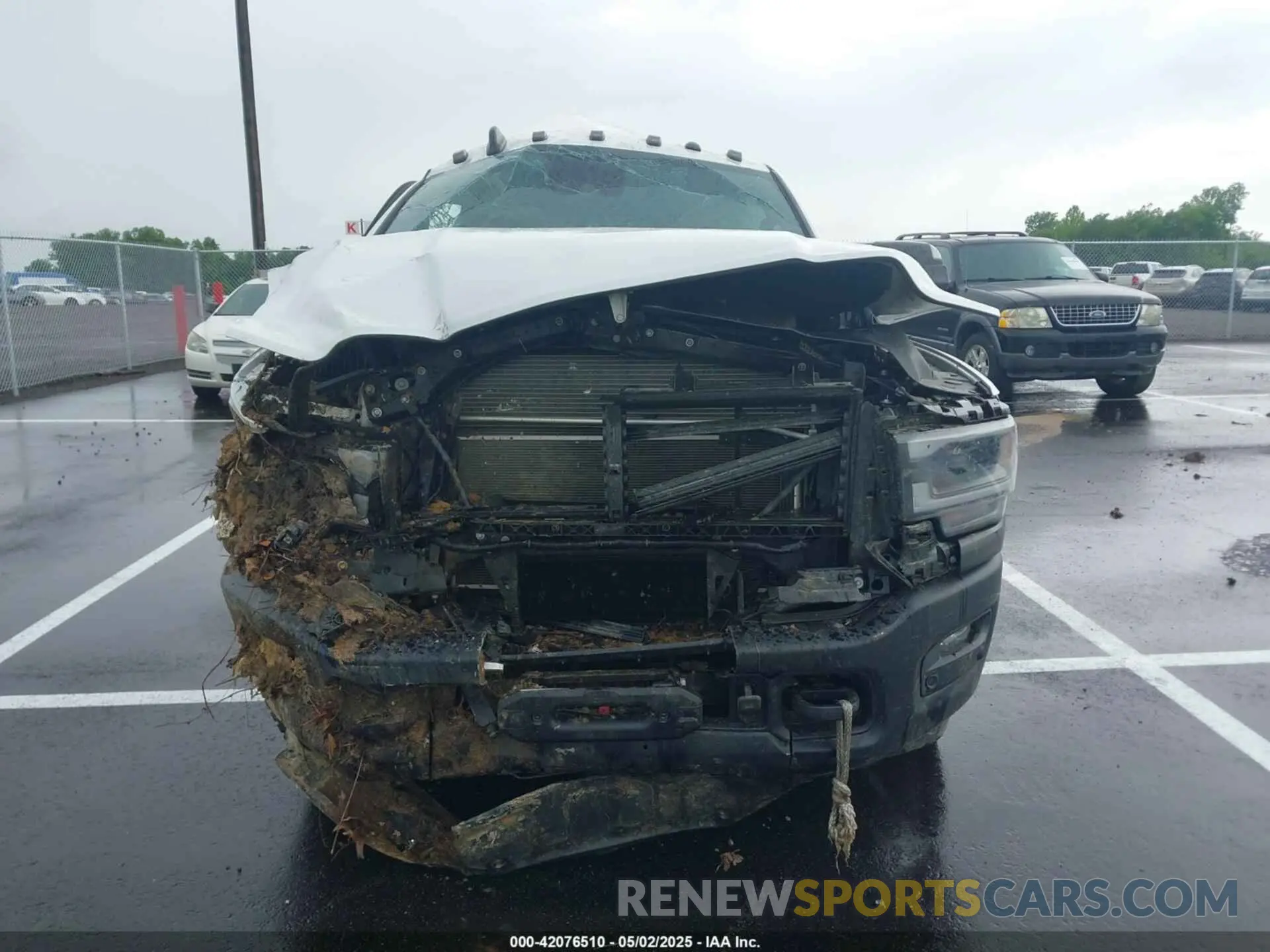 11 fotografías del automóvil dañado 3C6TR5EJ9LG303402 RAM 2500 2020