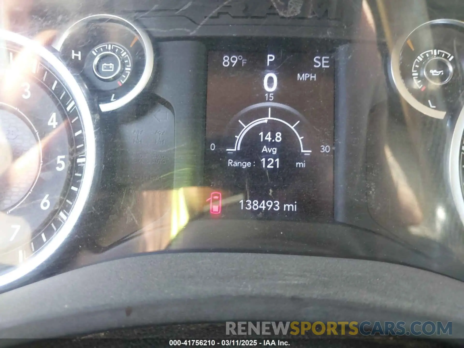 14 fotografías del automóvil dañado 3C6UR5CJ3LG187945 RAM 2500 2020