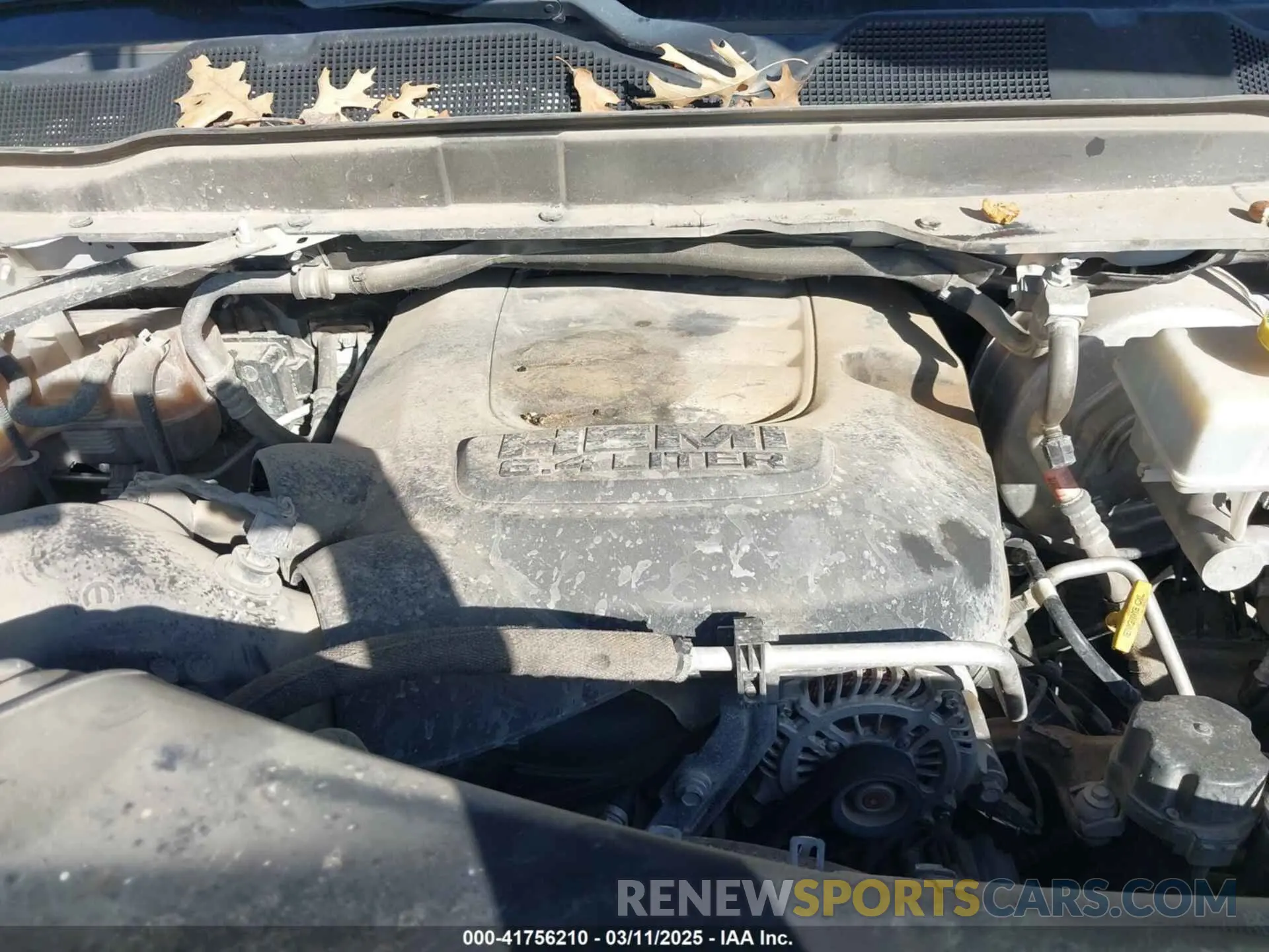 9 fotografías del automóvil dañado 3C6UR5CJ3LG187945 RAM 2500 2020