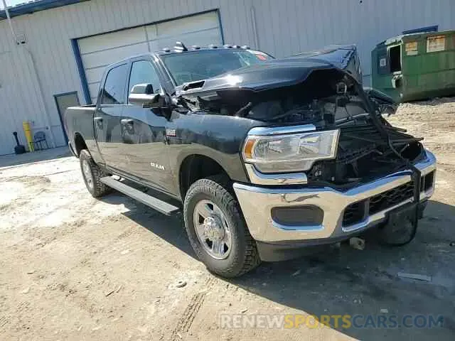 11 fotografías del automóvil dañado 3C6UR5CJ4LG197304 RAM 2500 2020