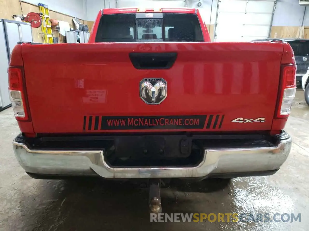 6 fotografías del automóvil dañado 3C6UR5CJ4LG235307 RAM 2500 2020