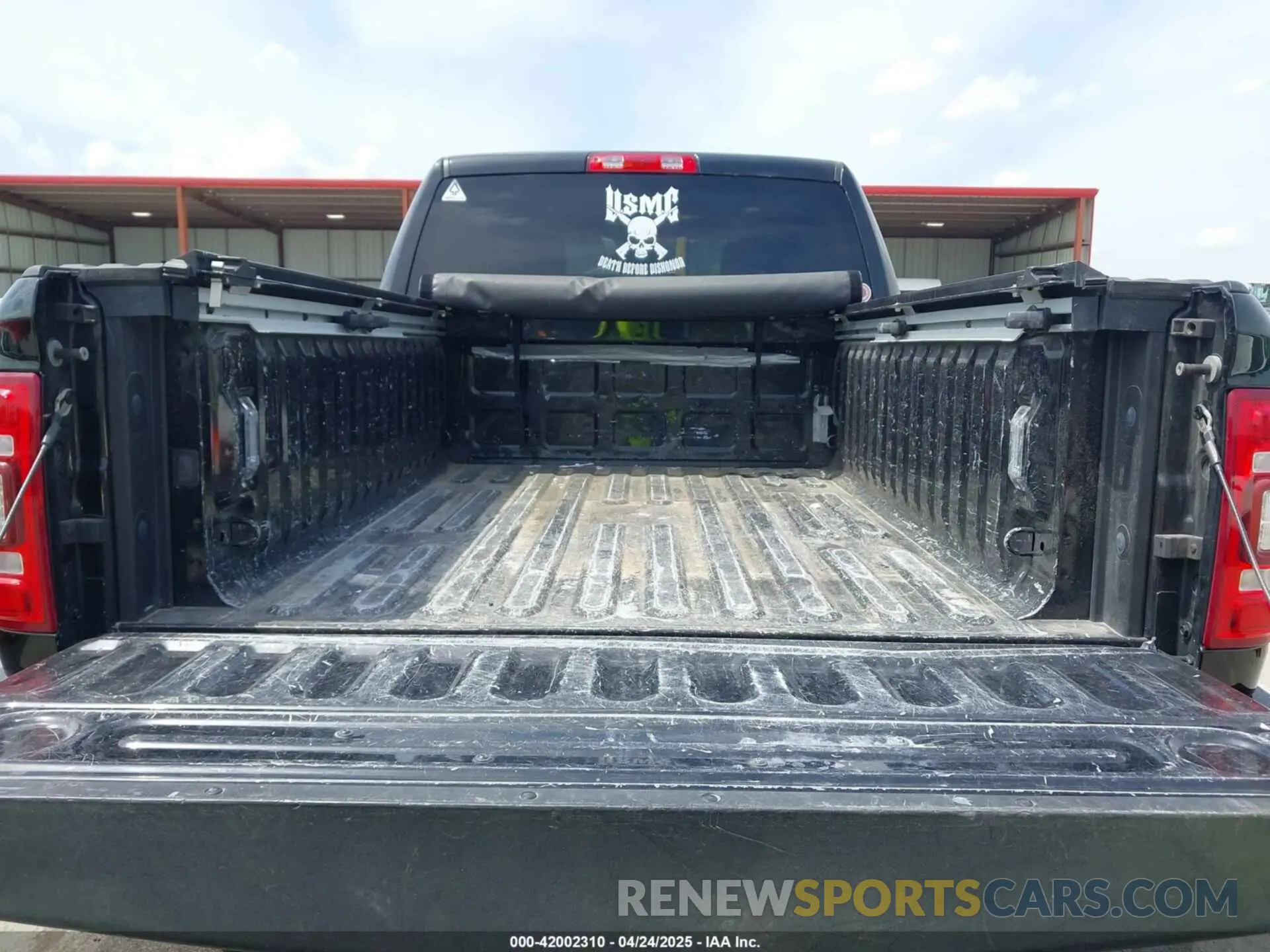 16 fotografías del automóvil dañado 3C6UR5CJXLG267291 RAM 2500 2020