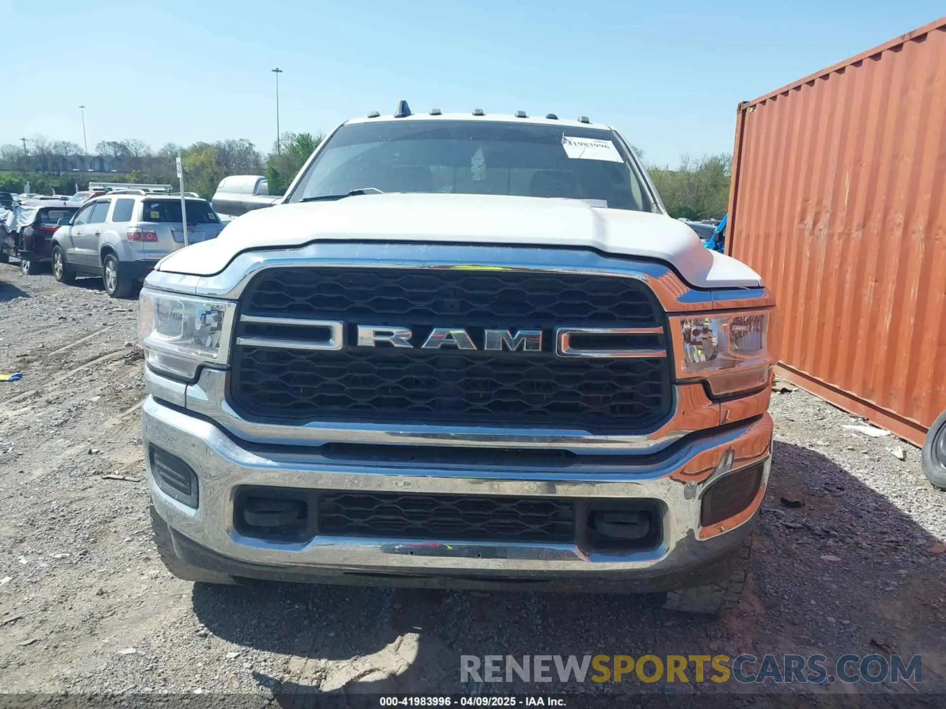 12 fotografías del automóvil dañado 3C6UR5CLXLG141532 RAM 2500 2020