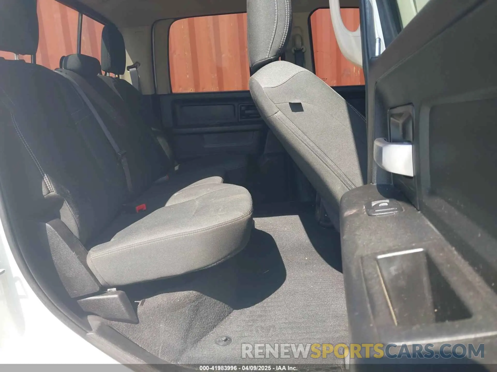 8 fotografías del automóvil dañado 3C6UR5CLXLG141532 RAM 2500 2020
