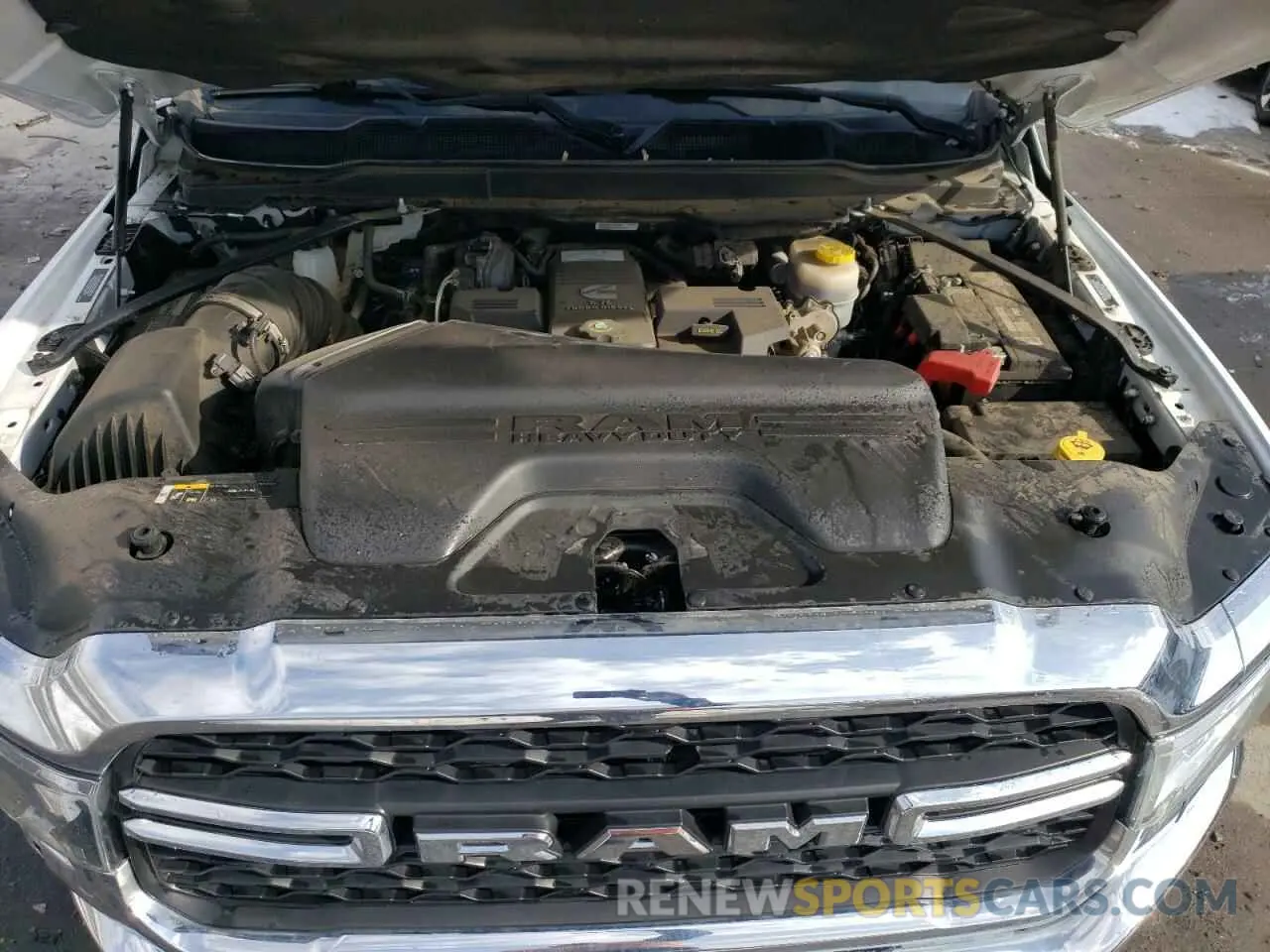 11 fotografías del automóvil dañado 3C6UR5CLXLG274808 RAM 2500 2020