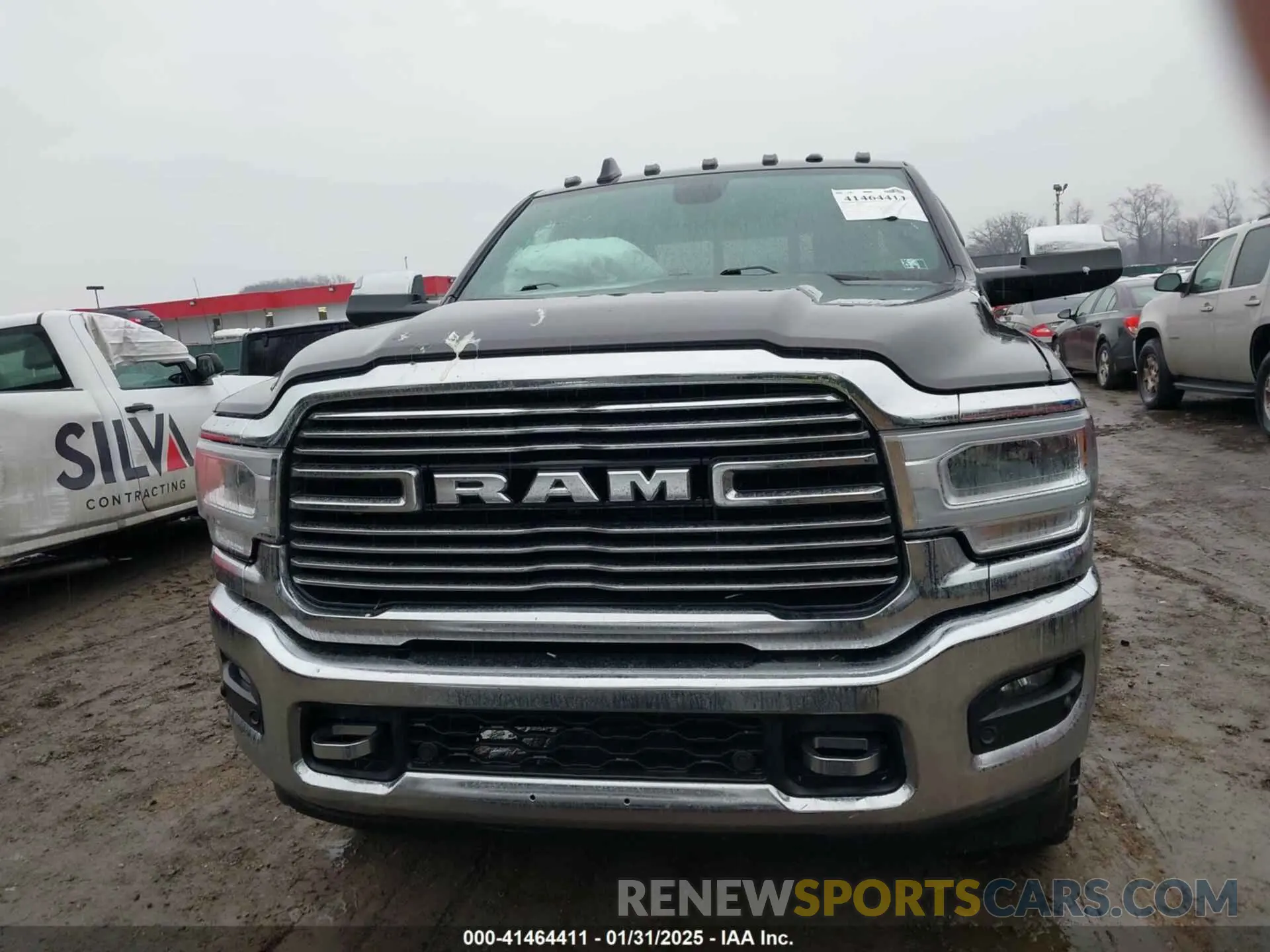 13 fotografías del automóvil dañado 3C6UR5DJ4LG283792 RAM 2500 2020