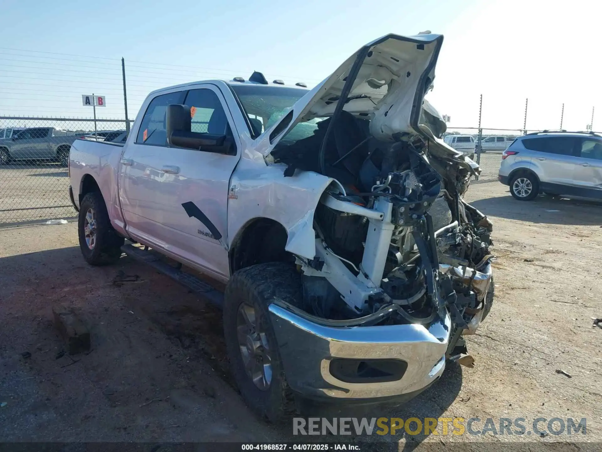 1 fotografías del automóvil dañado 3C6UR5DL3LG160387 RAM 2500 2020