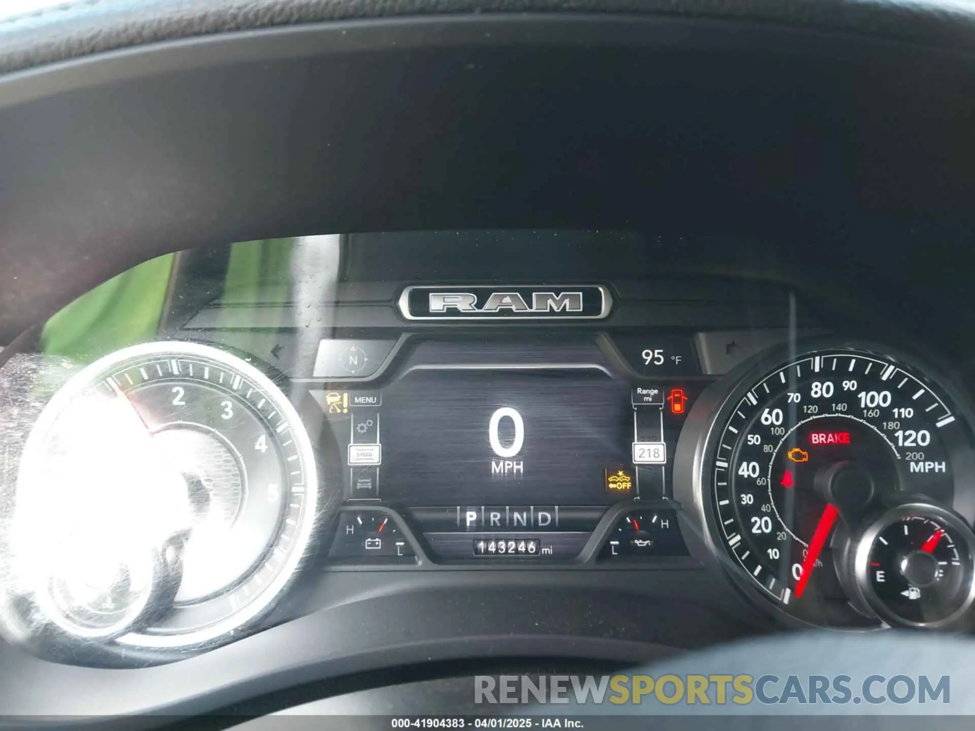 7 fotografías del automóvil dañado 3C6UR5FJ4LG274278 RAM 2500 2020