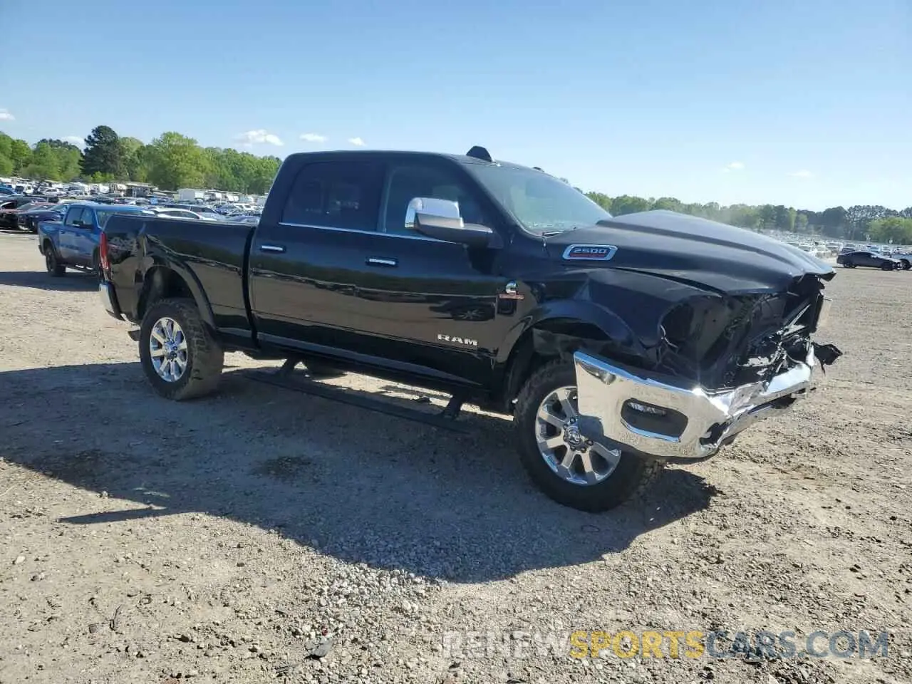 4 fotografías del automóvil dañado 3C6UR5FL5LG259595 RAM 2500 2020