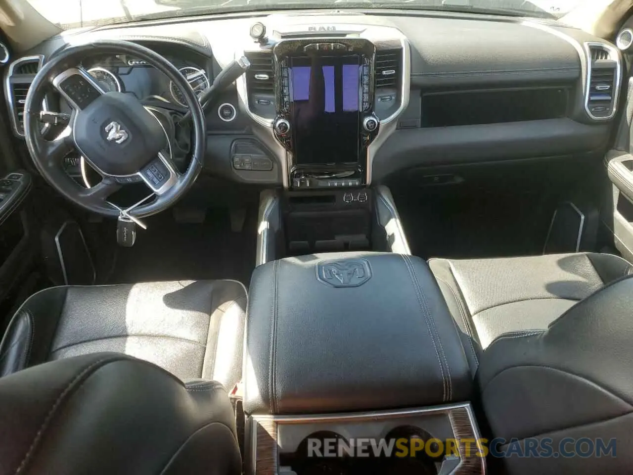 8 fotografías del automóvil dañado 3C6UR5FL5LG259595 RAM 2500 2020